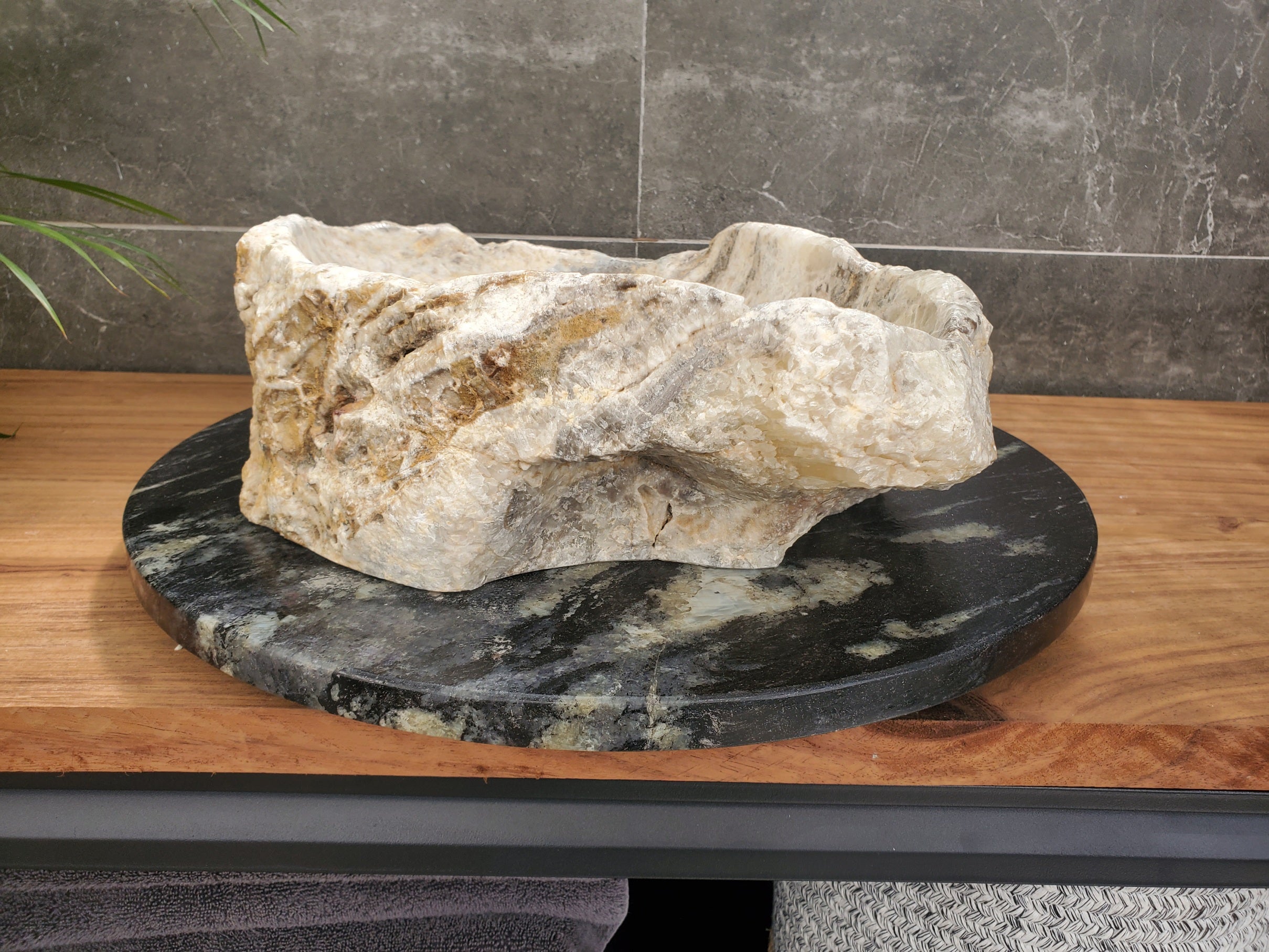 S31_23 Onyx Stone Vessel Bathroom Sink