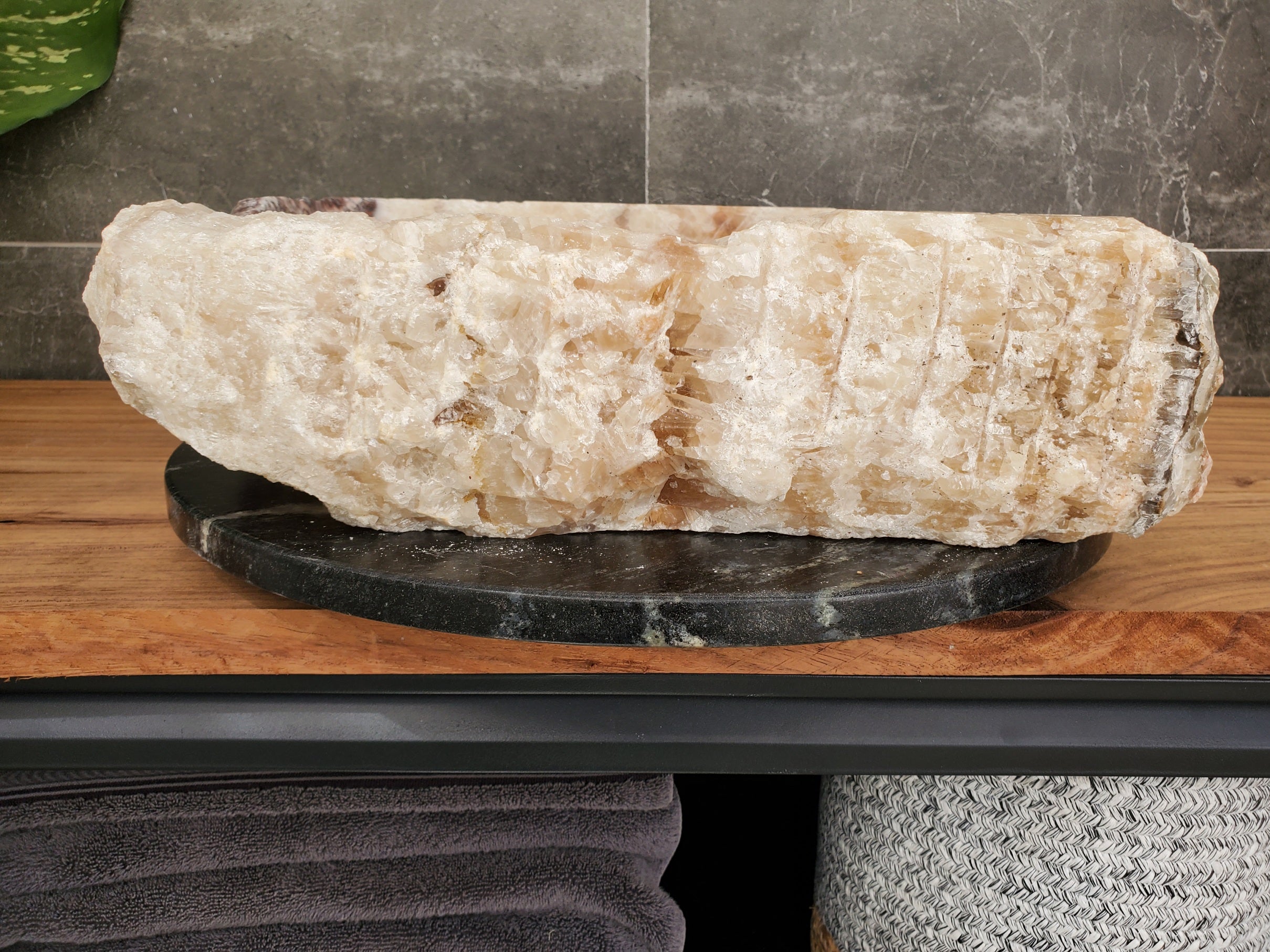 S31_15 Onyx Stone Vessel Bathroom Sink - 17.5 x 16 inch