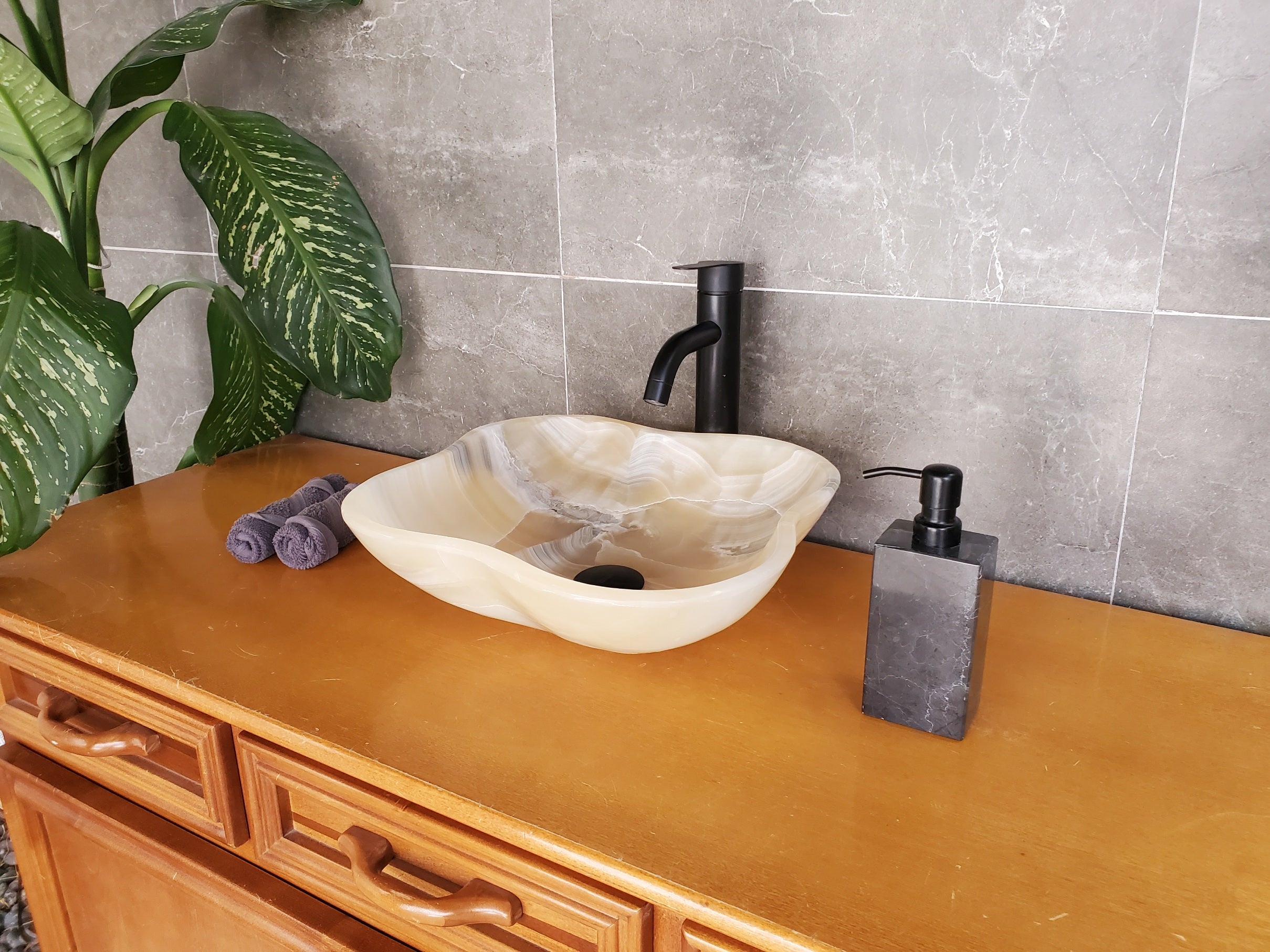S35_58 Beige Onyx Vessel Sink, Natural Stone Countertop Basin, Luxury Vanity Sink, Spa Bathroom Decor Onyx Sinks Sinks