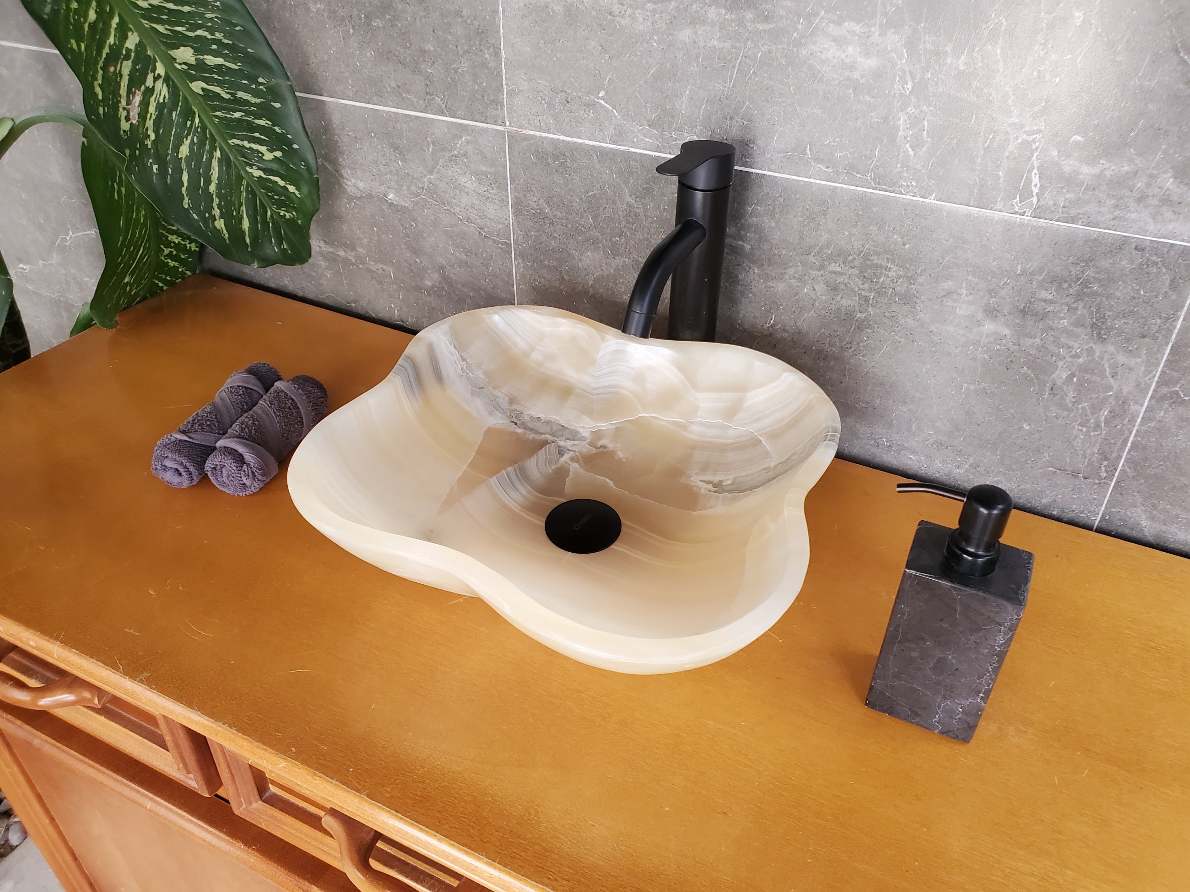 S35_58 Beige Onyx Vessel Sink, Natural Stone Countertop Basin, Luxury Vanity Sink, Spa Bathroom Decor Onyx Sinks Sinks