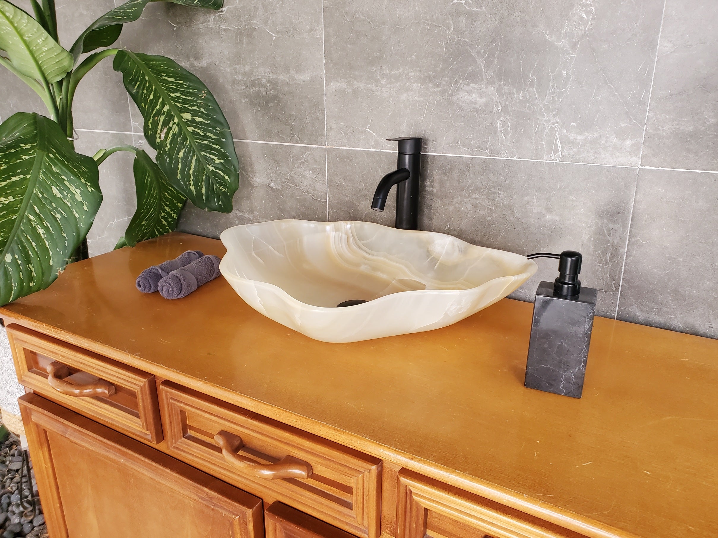 S35_59 Beige Onyx Vessel Sink - Natural Stone Bathroom Basin (16 x 13 inches) Onyx Sinks Sinks