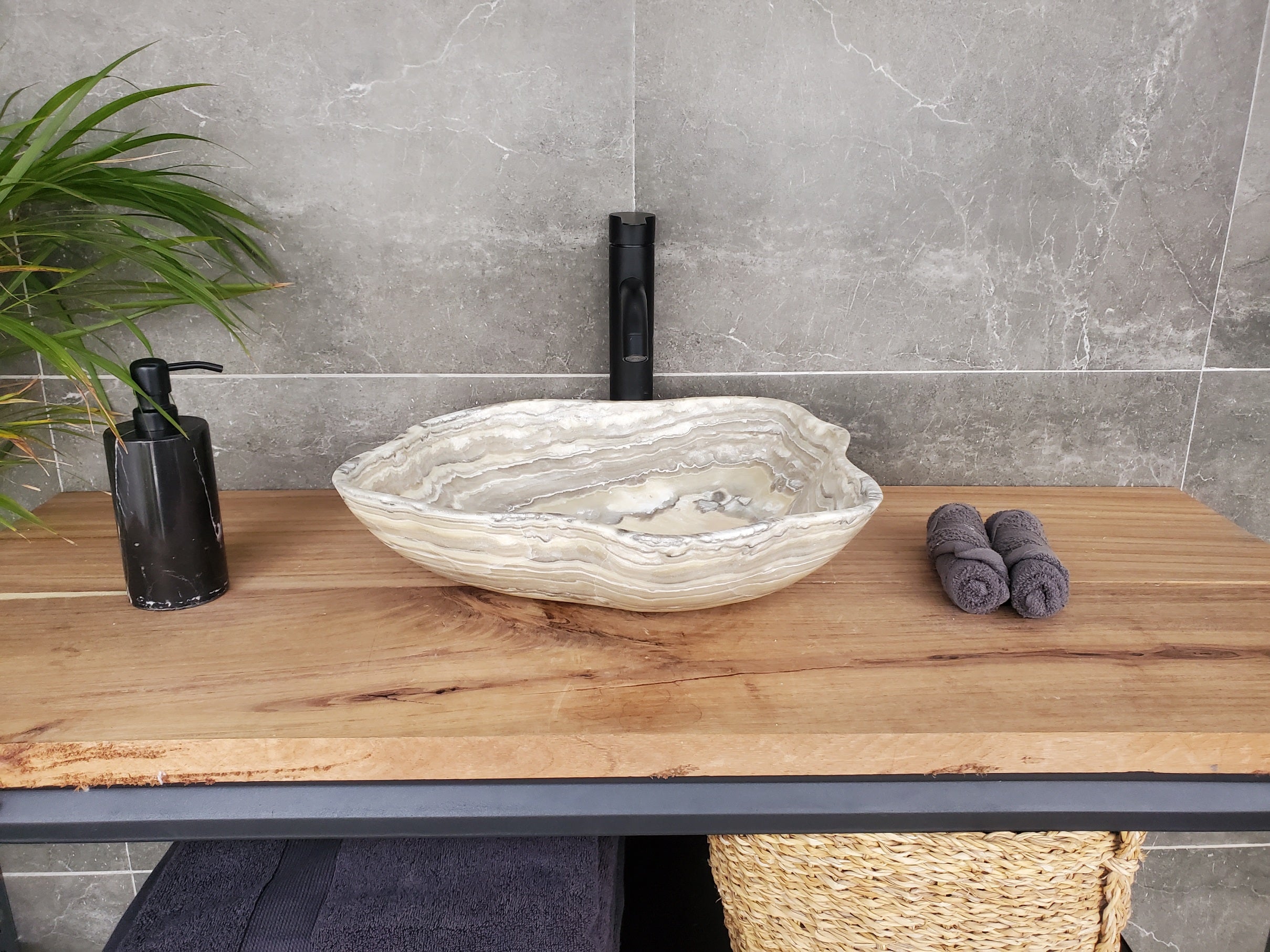 S33_34 Onyx Stone Vessel Bathroom Sink - 16.5 x 15 inch