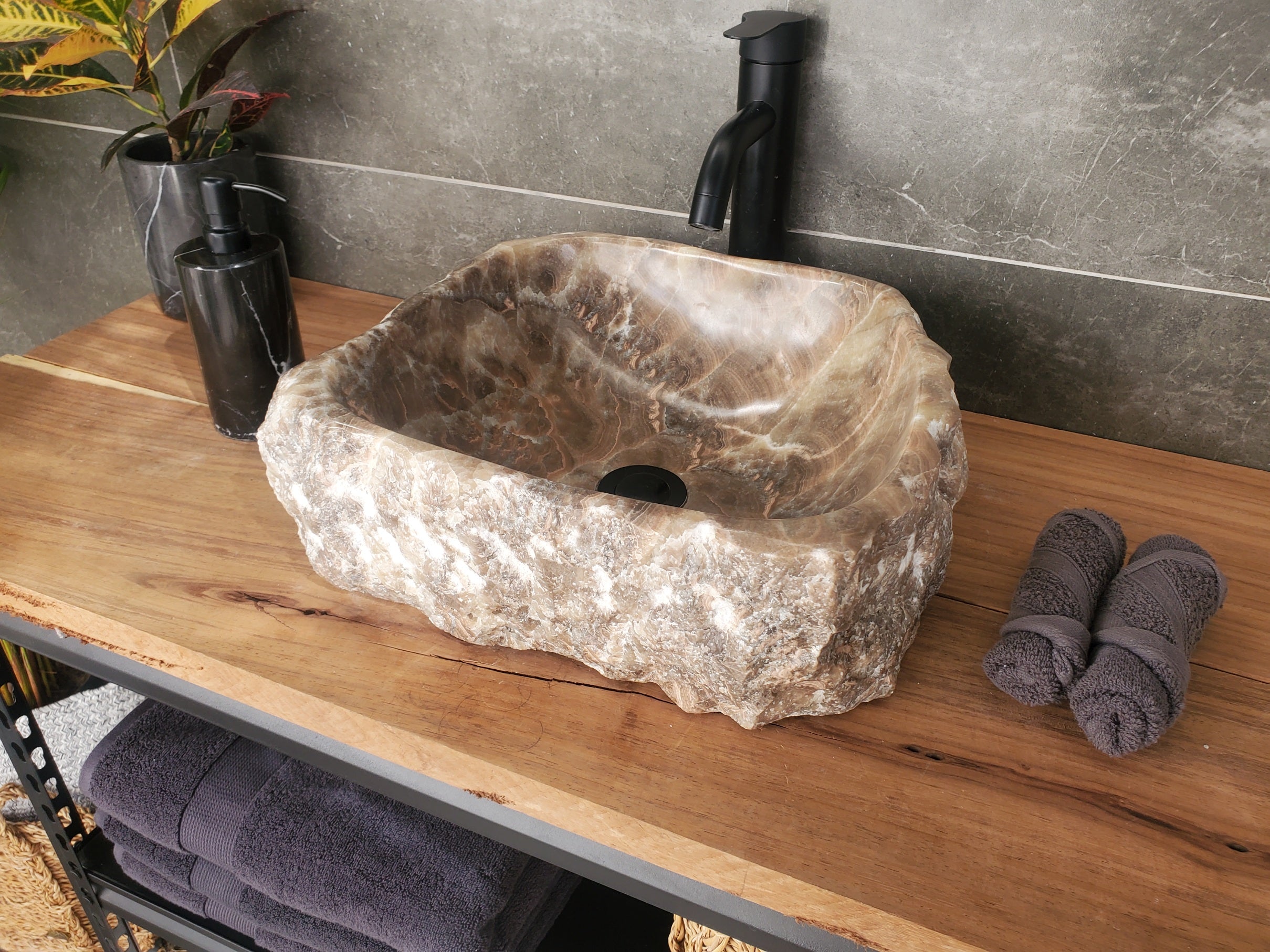 S33_12 Onyx Stone Vessel Sink
