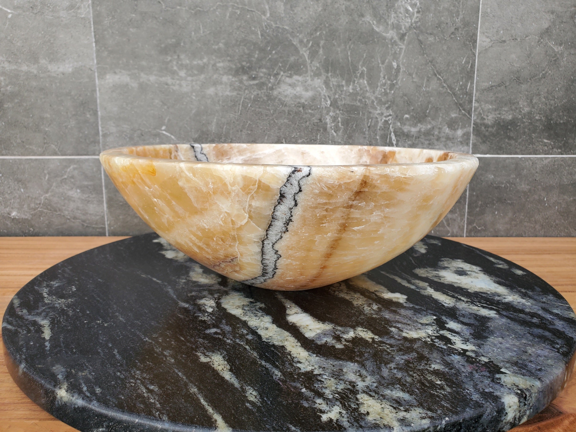 S31_08 Onyx Stone Vessel Sink - Round