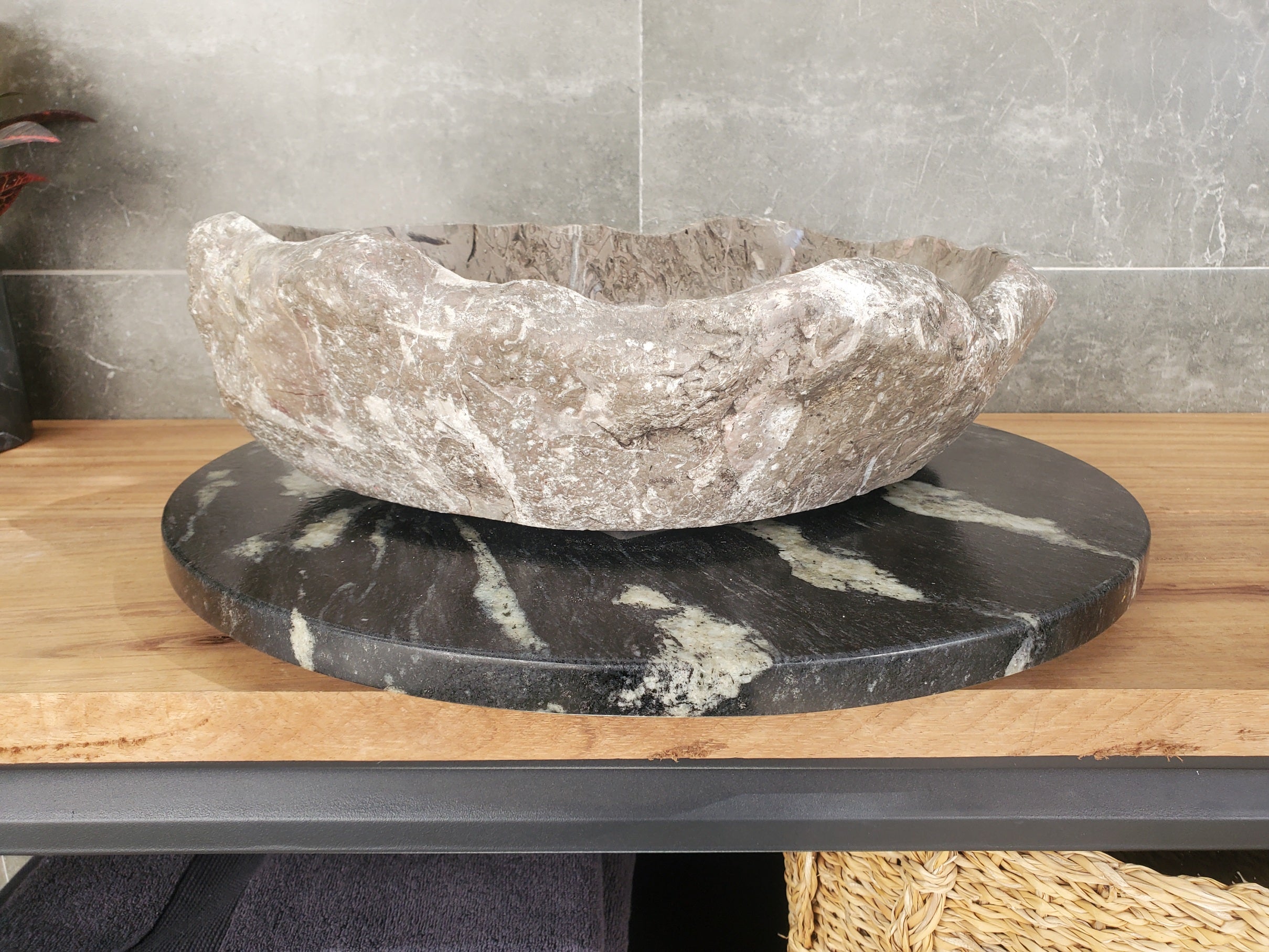 S33_13 River Stone Stone Vessel Sink