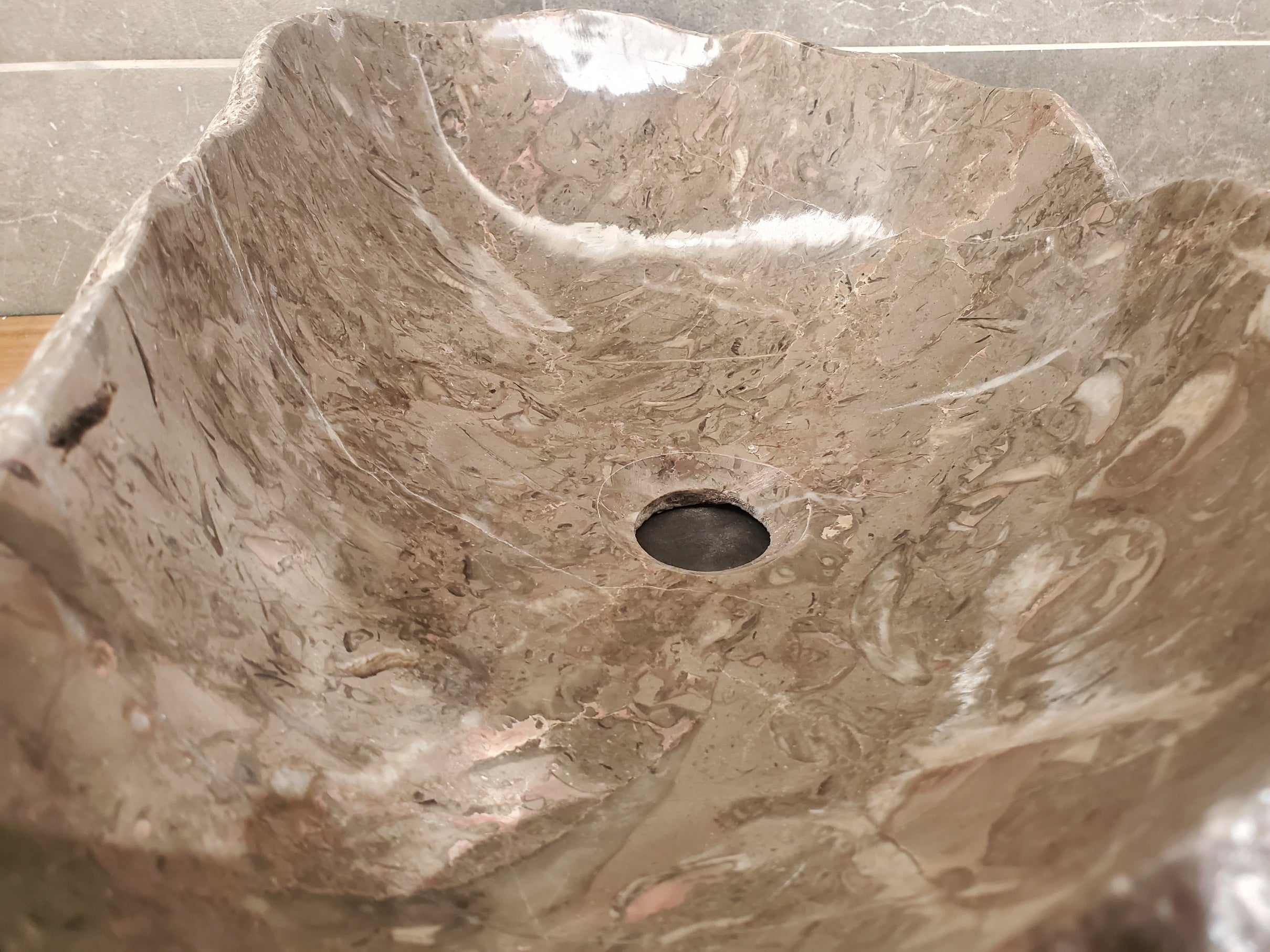 S33_13 River Stone Stone Vessel Sink