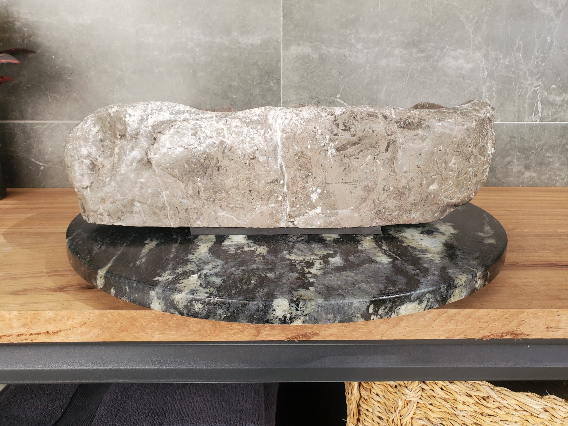 S33_13 River Stone Stone Vessel Sink