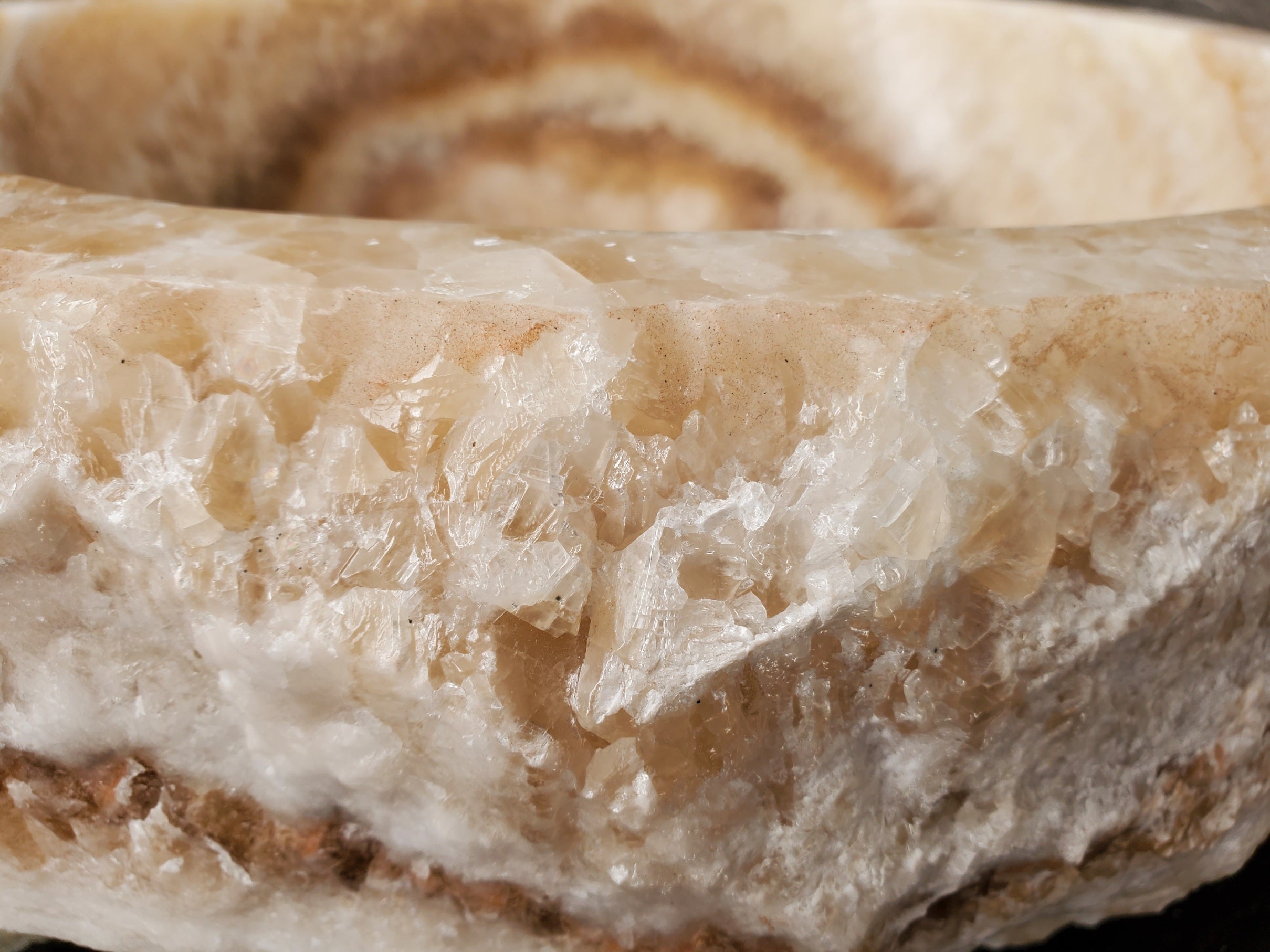 S31_33 Onyx Stone Vessel Bathroom Sink - Round