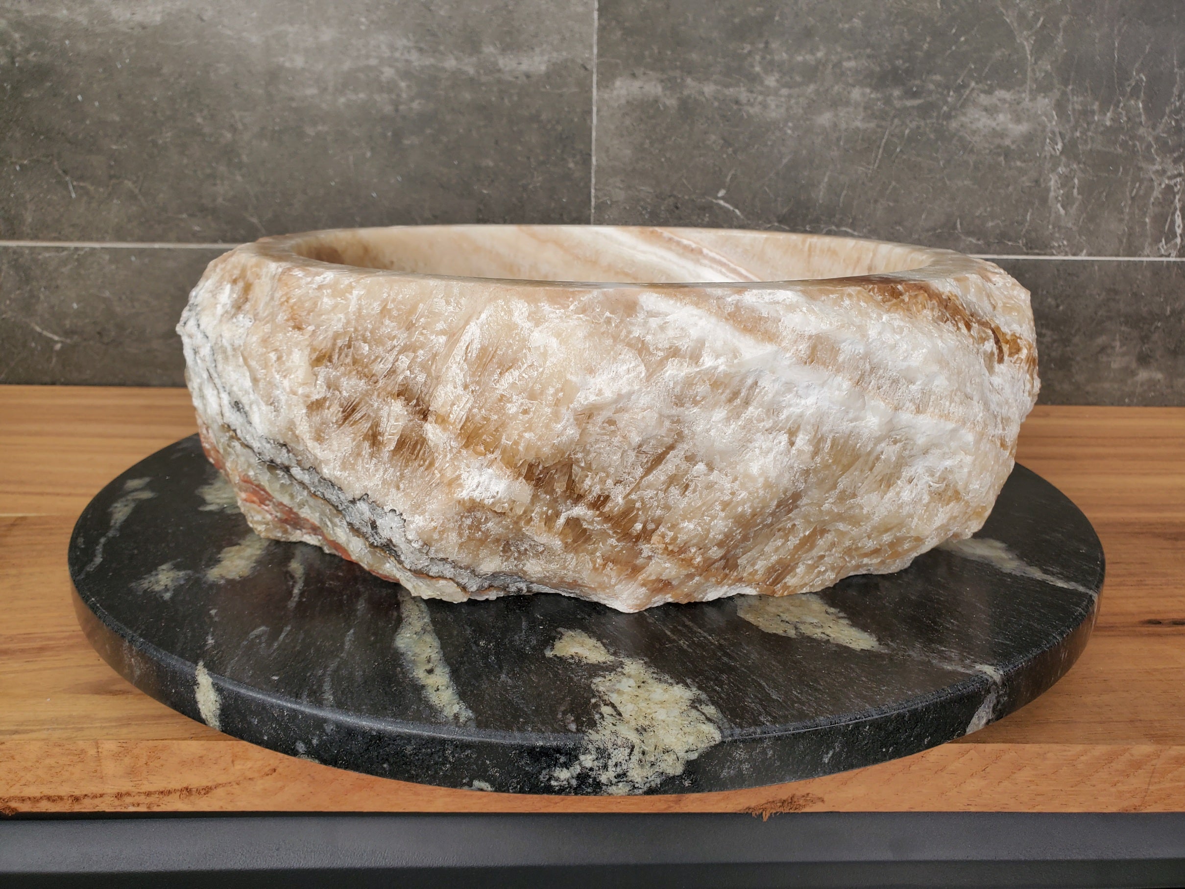 S31_33 Onyx Stone Vessel Bathroom Sink - Round