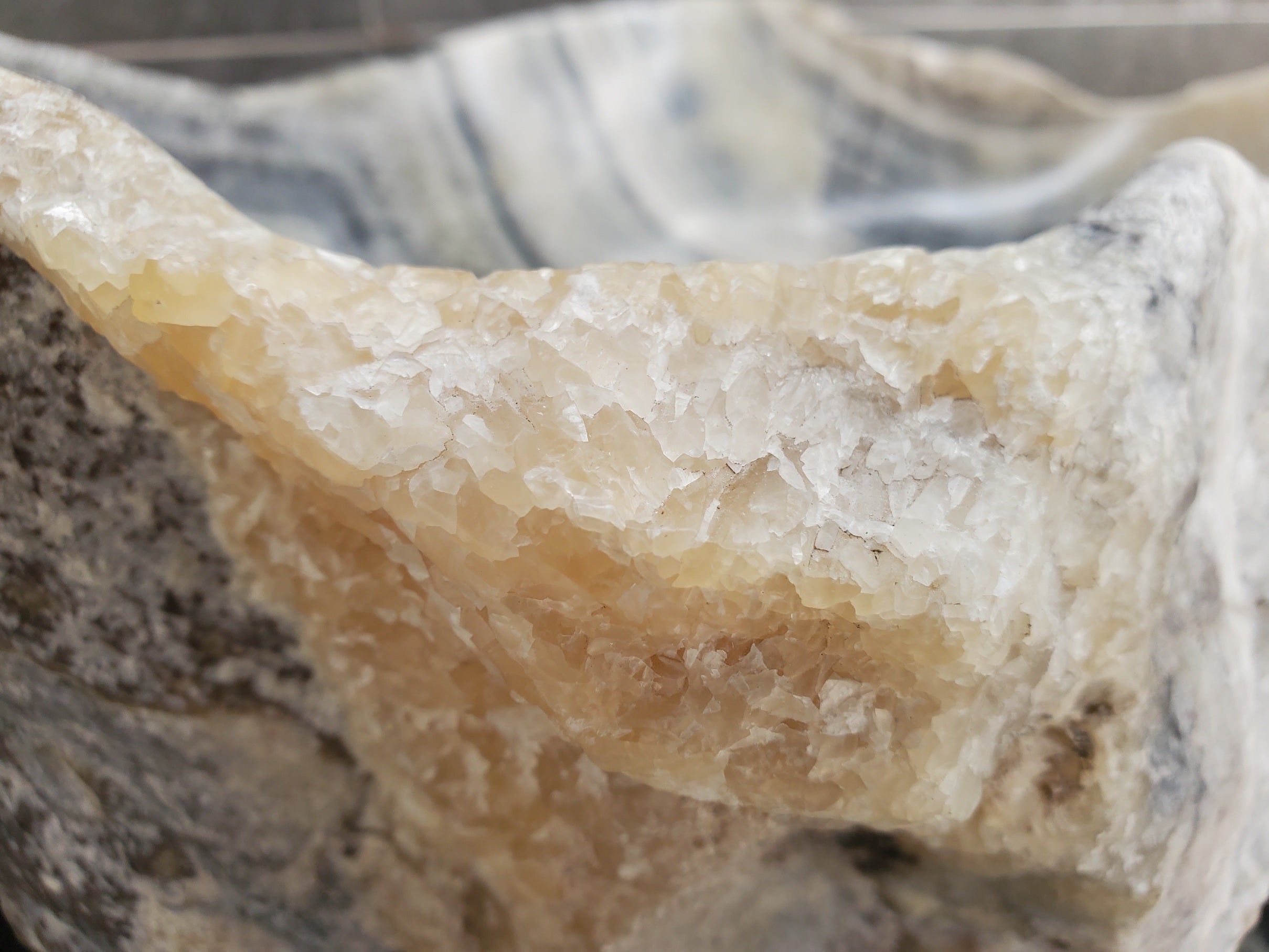 S34_05 Onyx Stone Vessel Sink