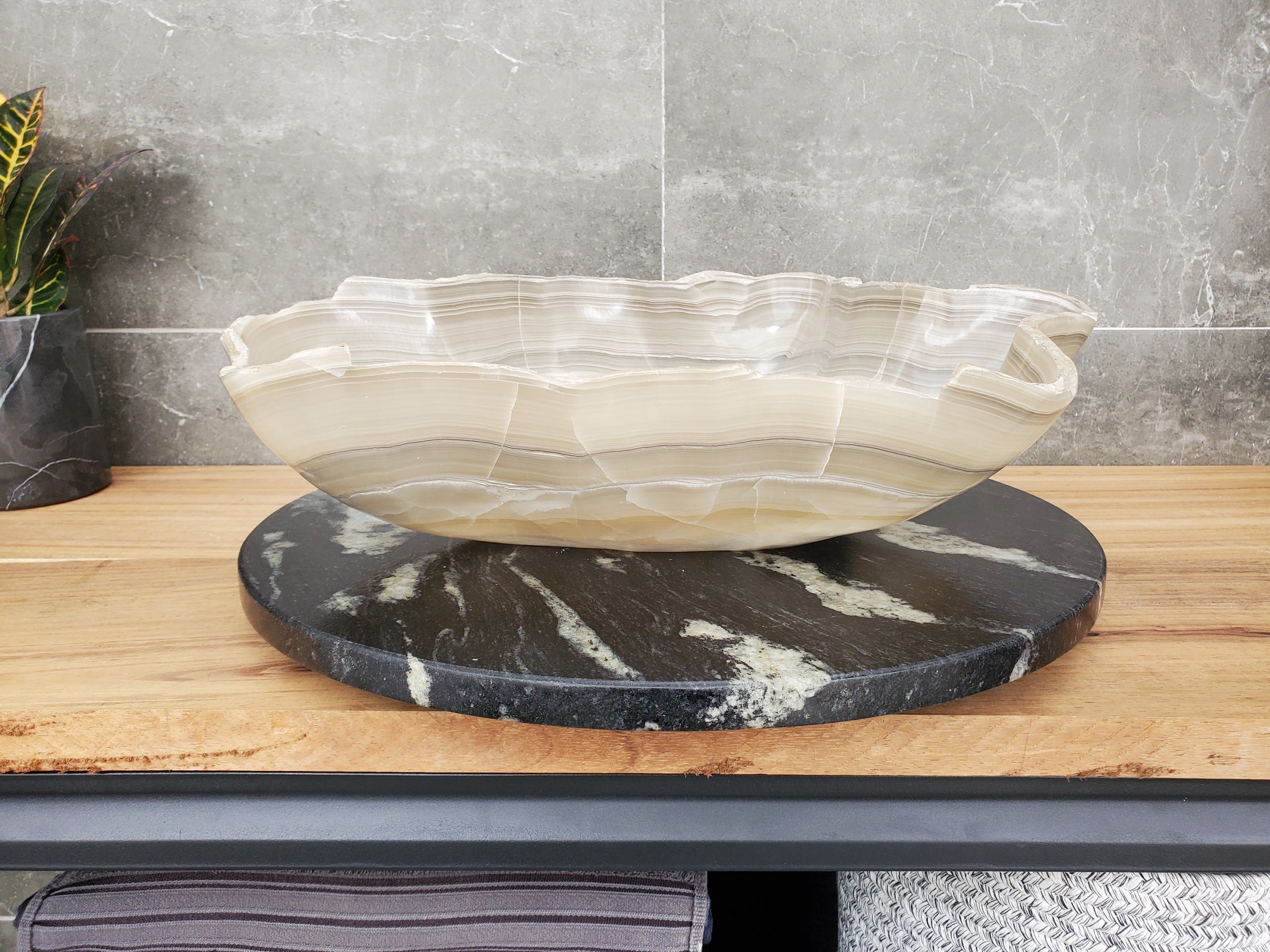 S32_09 Onyx Stone Vessel Bathroom Sink - 19.5 x 16 inch