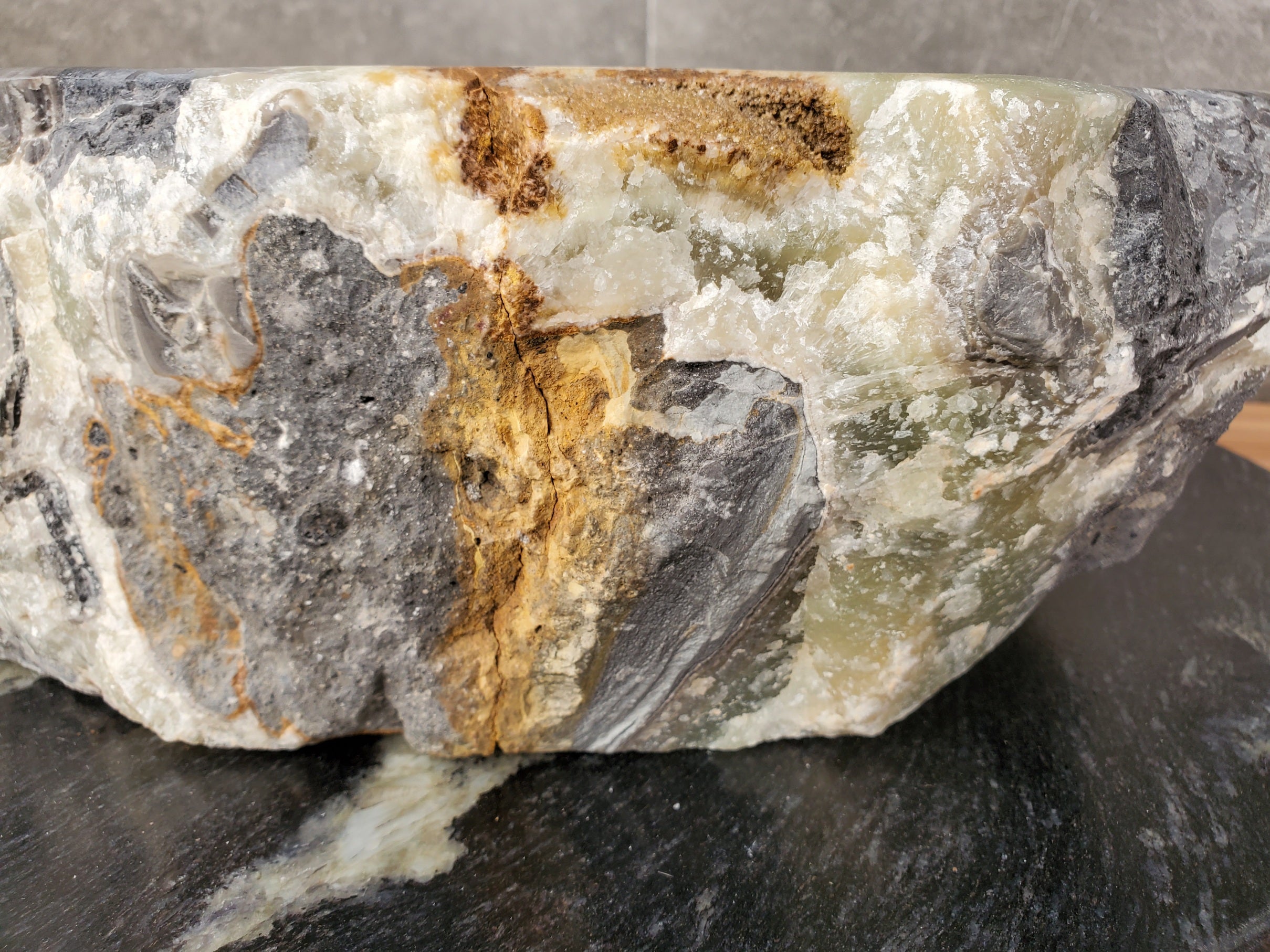 S31_30 Onyx Stone Vessel Bathroom Sink