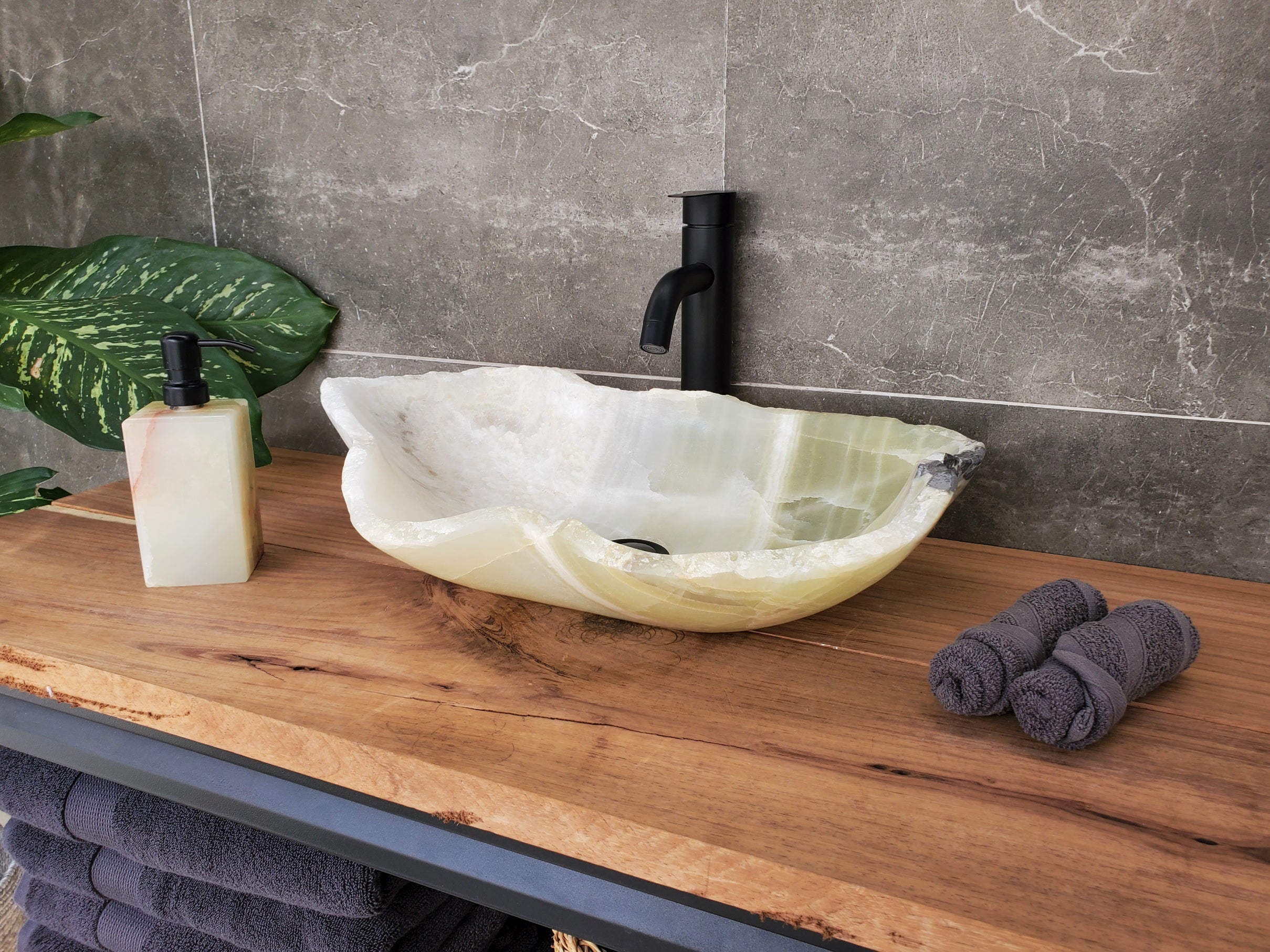 S34_15 Green Onyx Bathroom Vessel Sink - 20 x 12 inch
