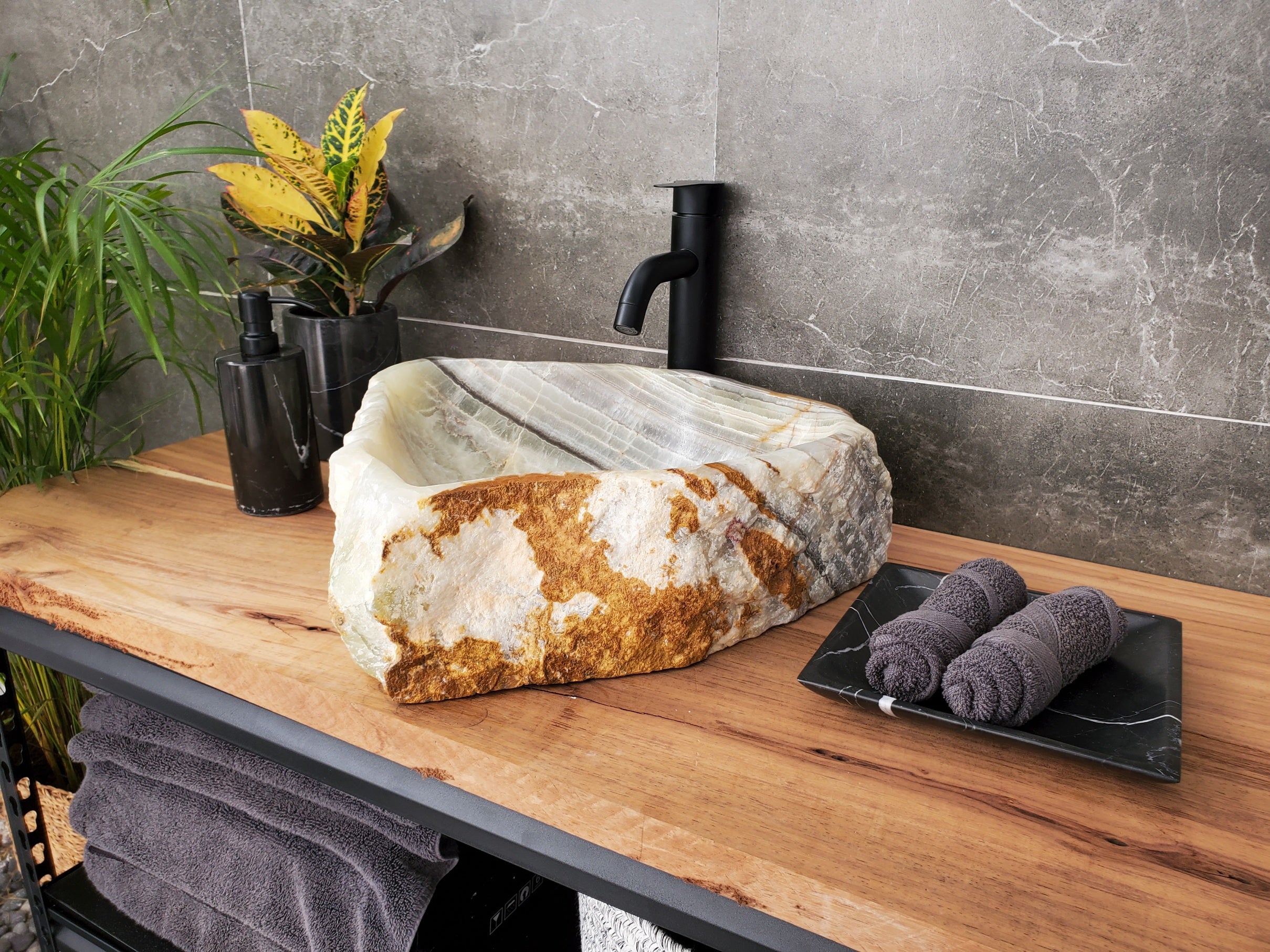 S31_31 Onyx Stone Vessel Bathroom Sink