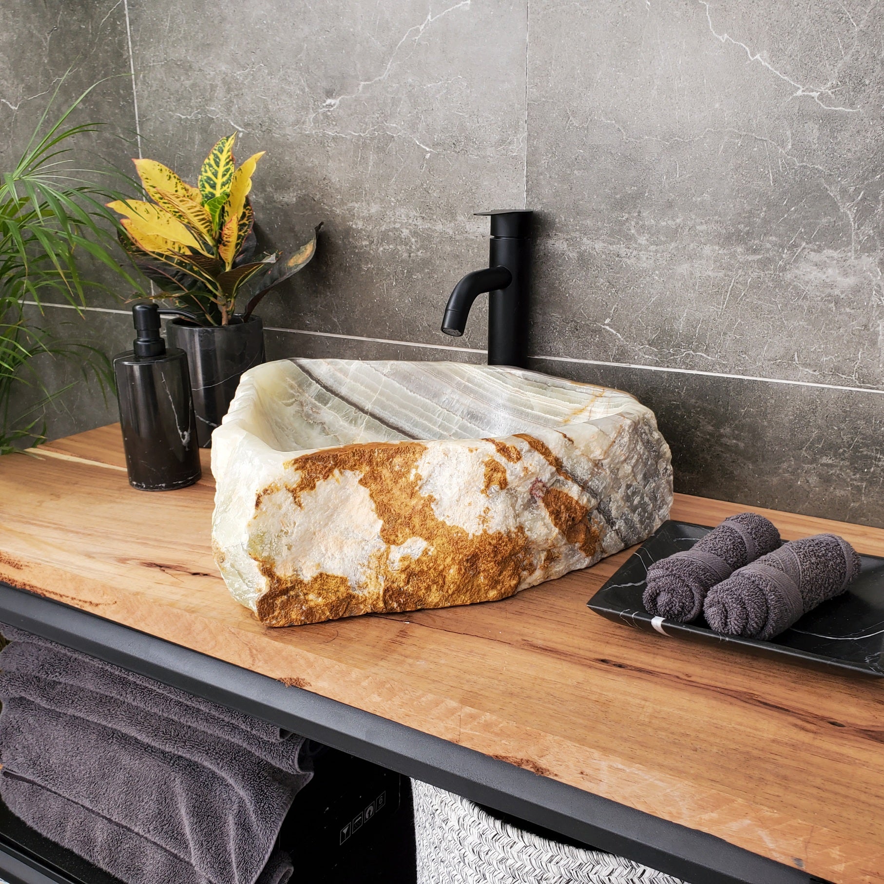 S31_31 Onyx Stone Vessel Bathroom Sink