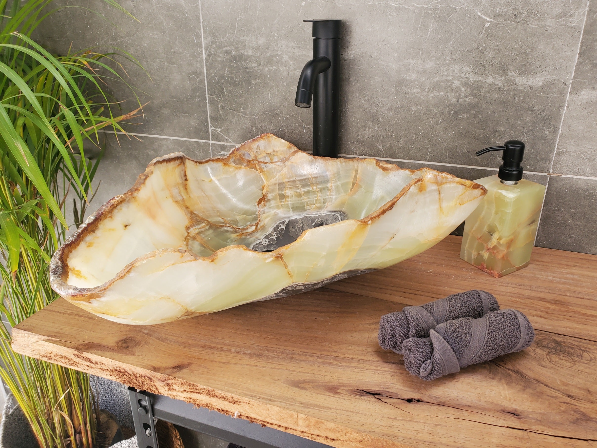 S33_22 Green Onyx Bathroom Vessel Sink