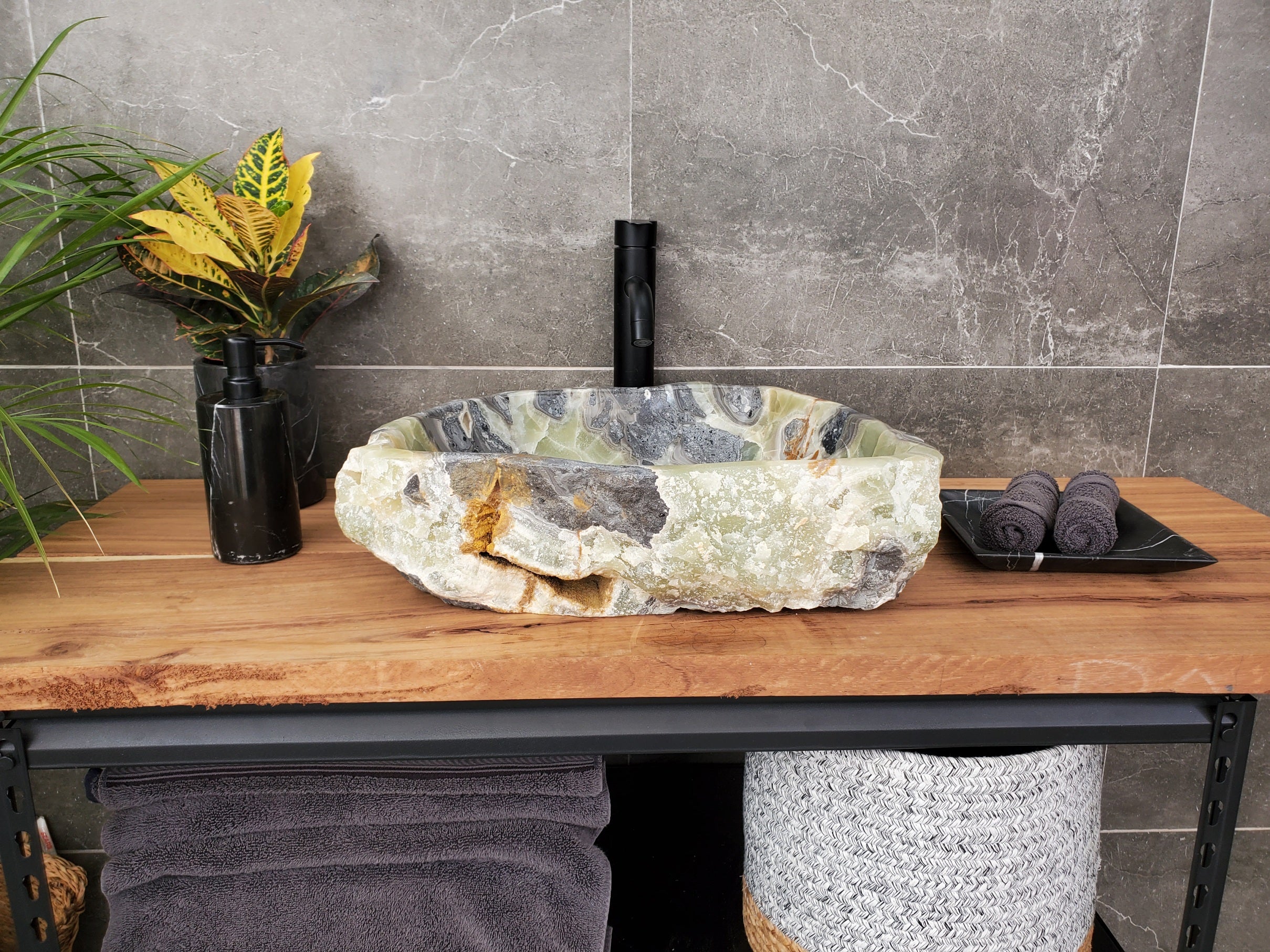 S31_30 Onyx Stone Vessel Bathroom Sink