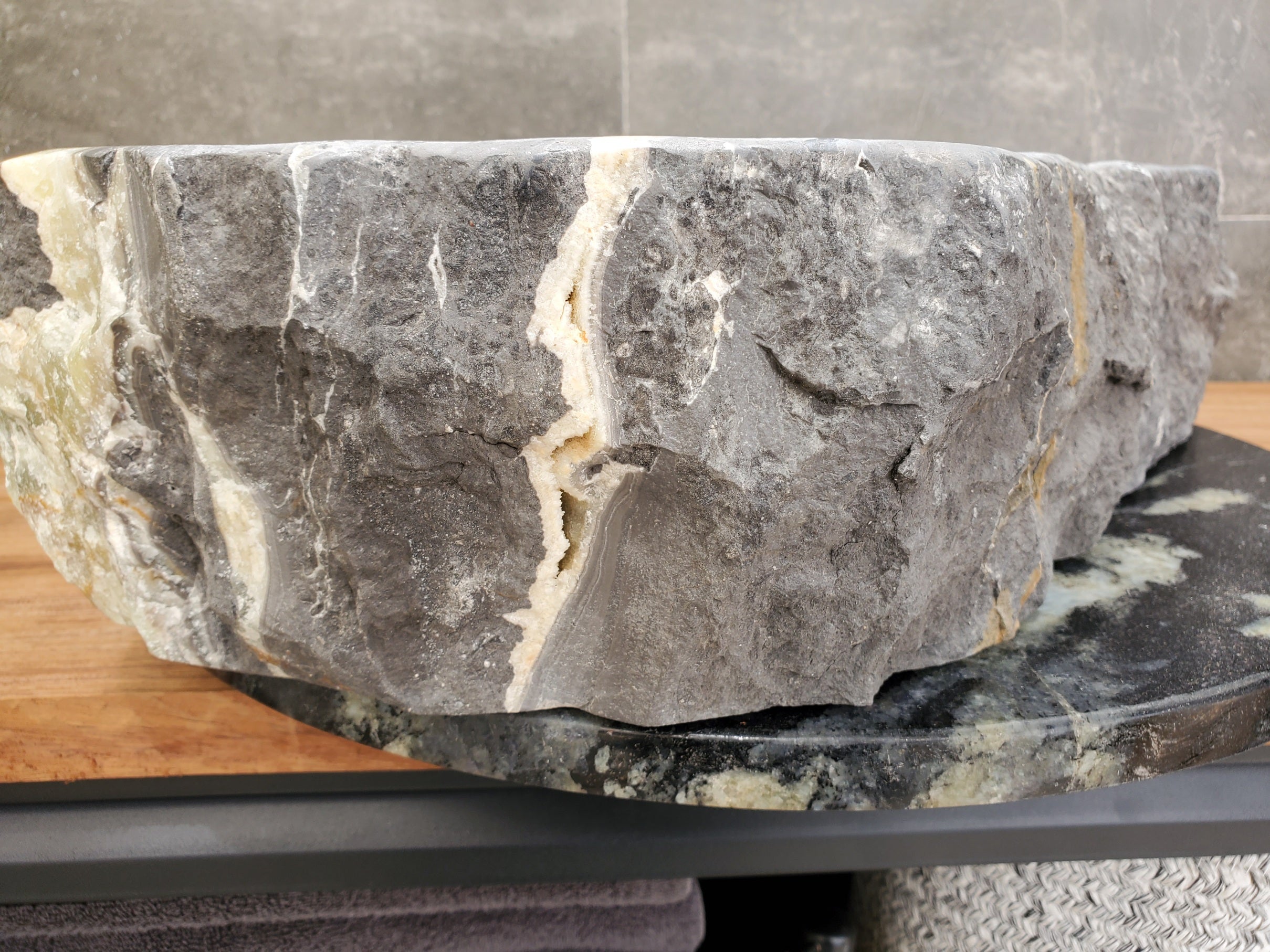 S31_11 Onyx Stone Vessel Bathroom Sink