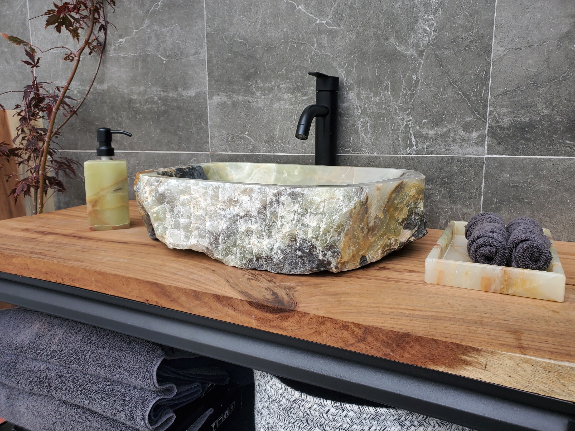 S29_32 Onyx Stone Vessel Bathroom Sink