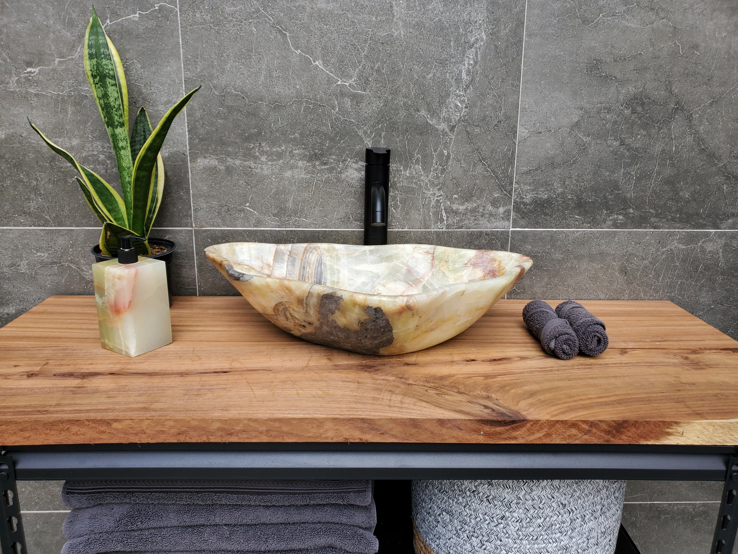 S31_02 Onyx Stone Vessel Bathroom Sink