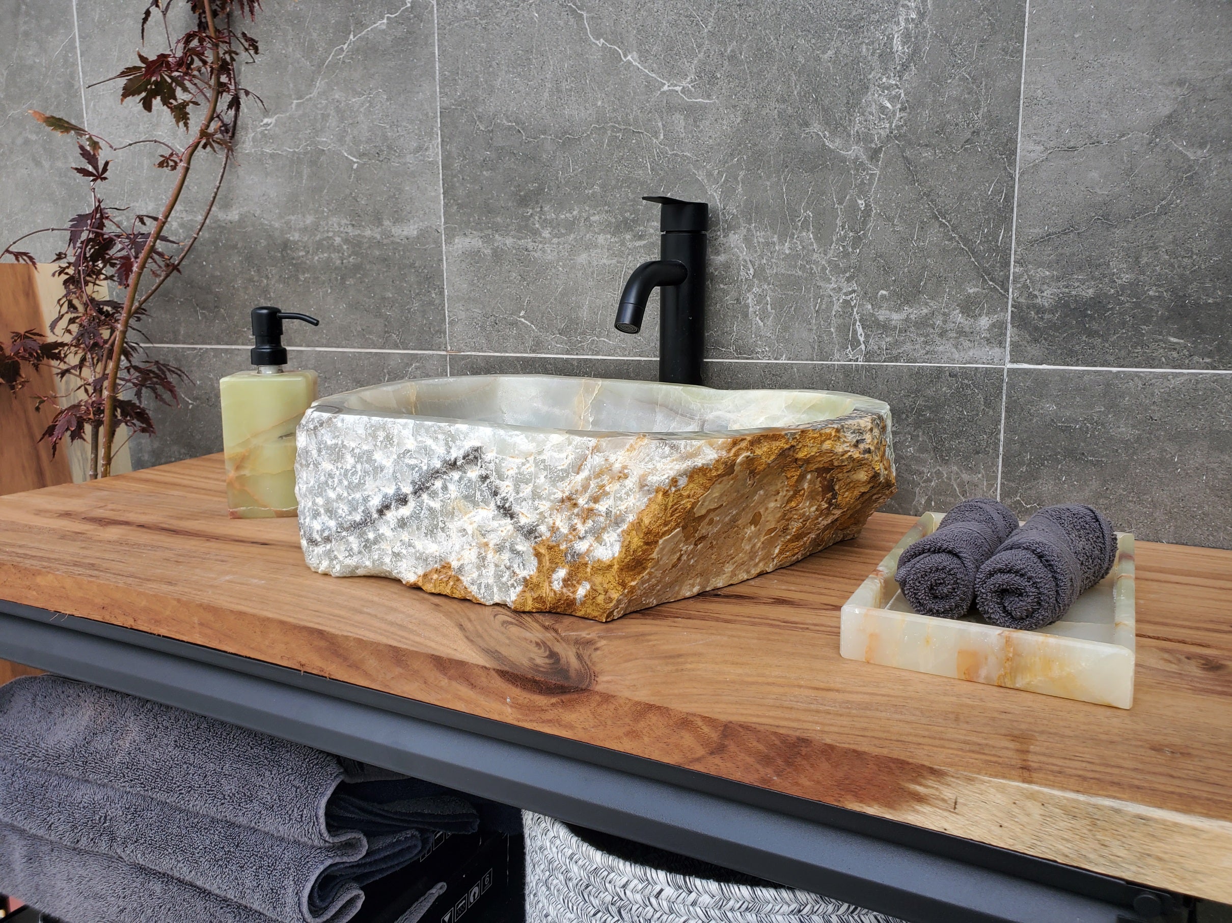 S29_33 Onyx Stone Vessel Bathroom Sink