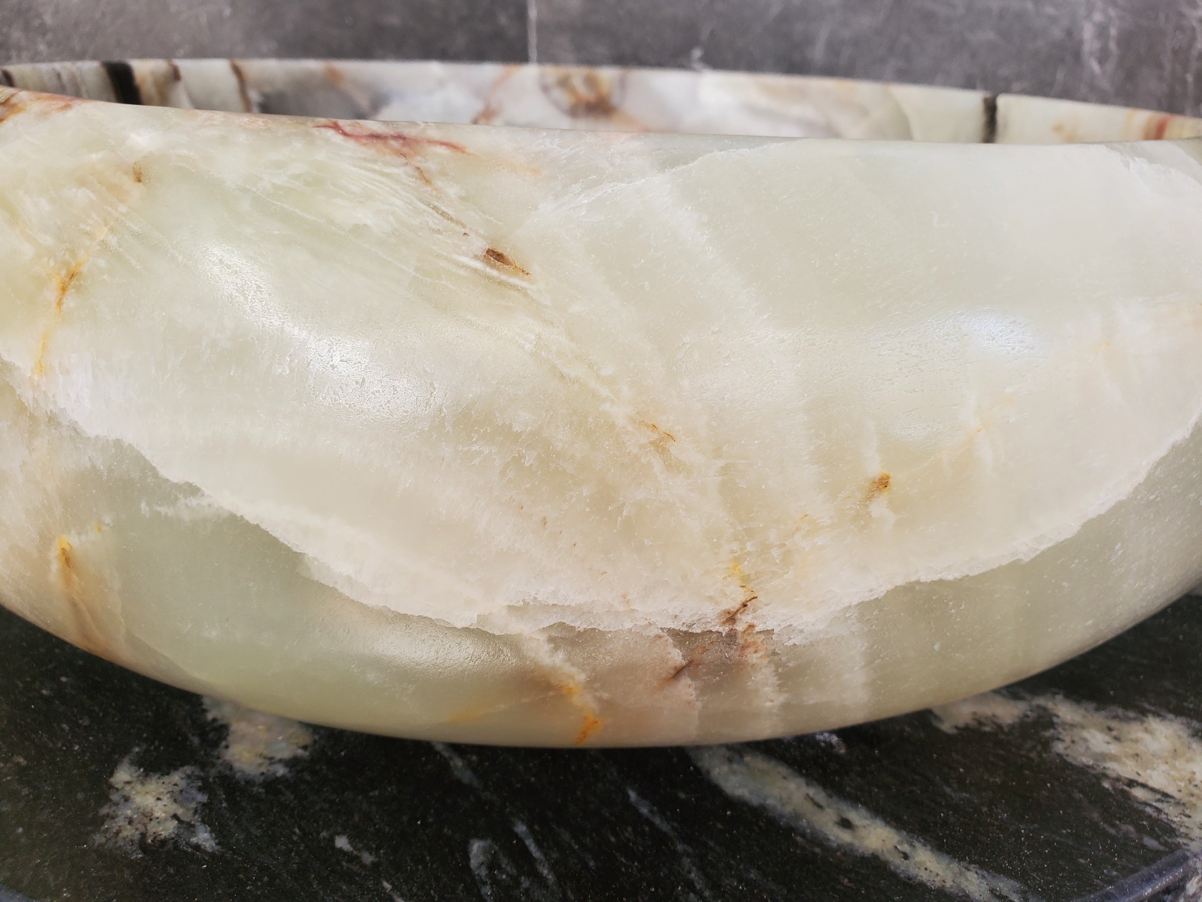 S31_16 Onyx Stone Vessel Bathroom Sink - Round