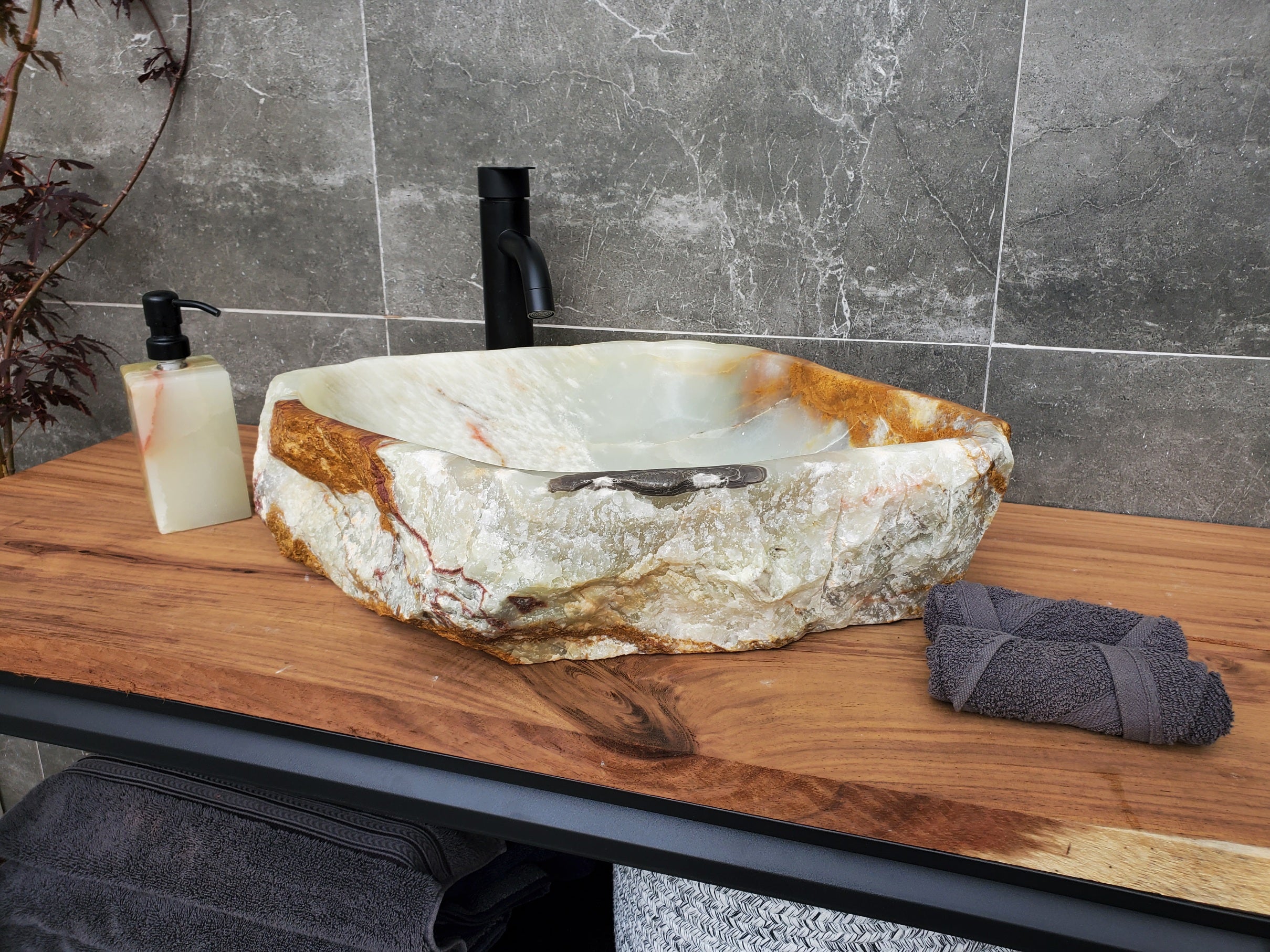 S30_28 Onyx Stone Vessel Bathroom Sink