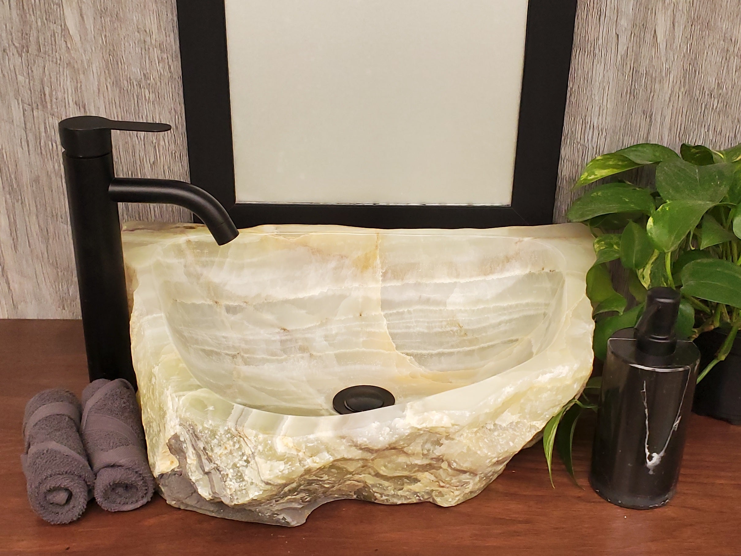 S23_22 Onyx Stone Vessel Bathroom Sink - 21 x 16 inch