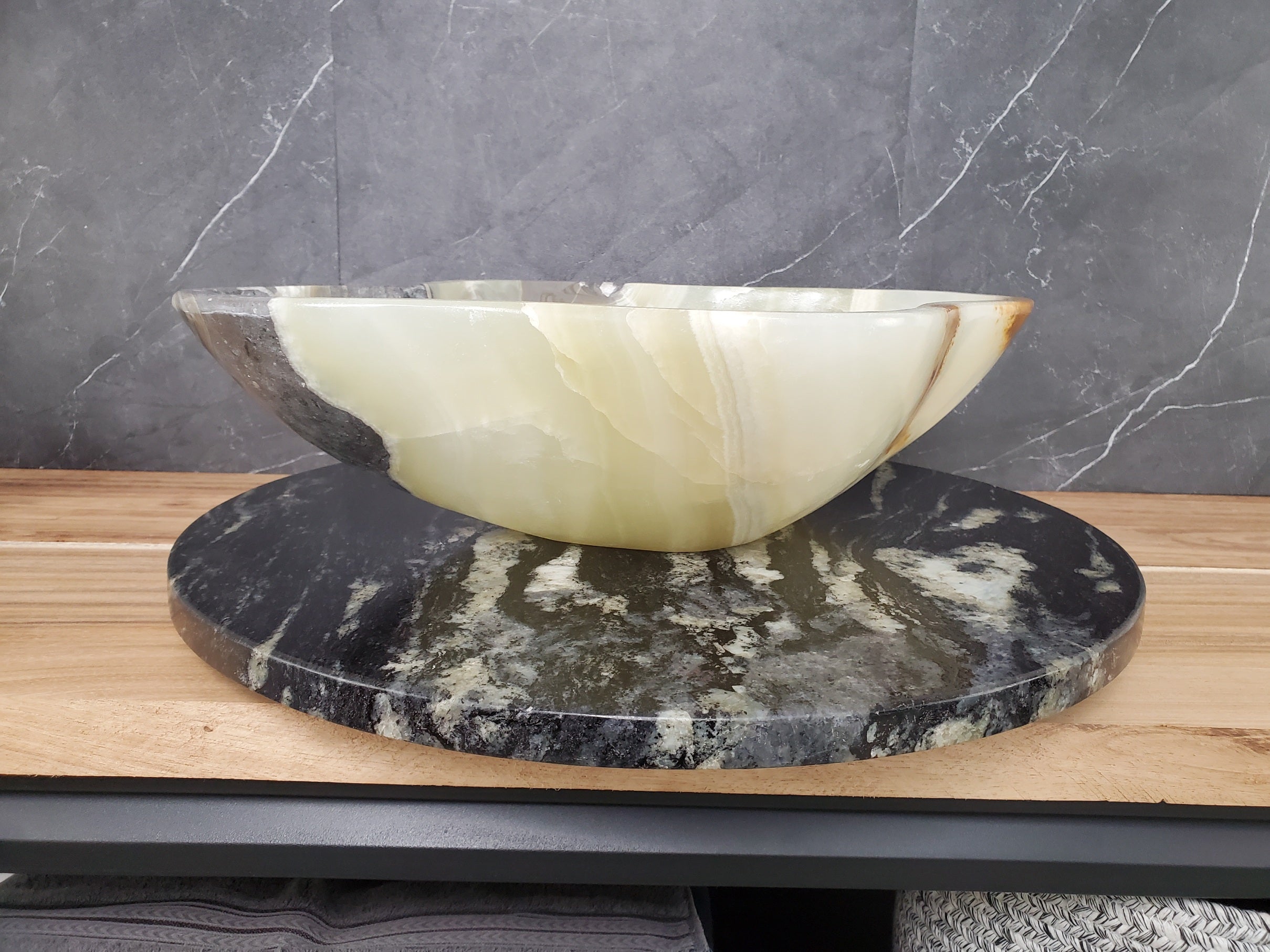 S28_08 Onyx Stone Vessel Bathroom Sink - 19 x 15.5 inch