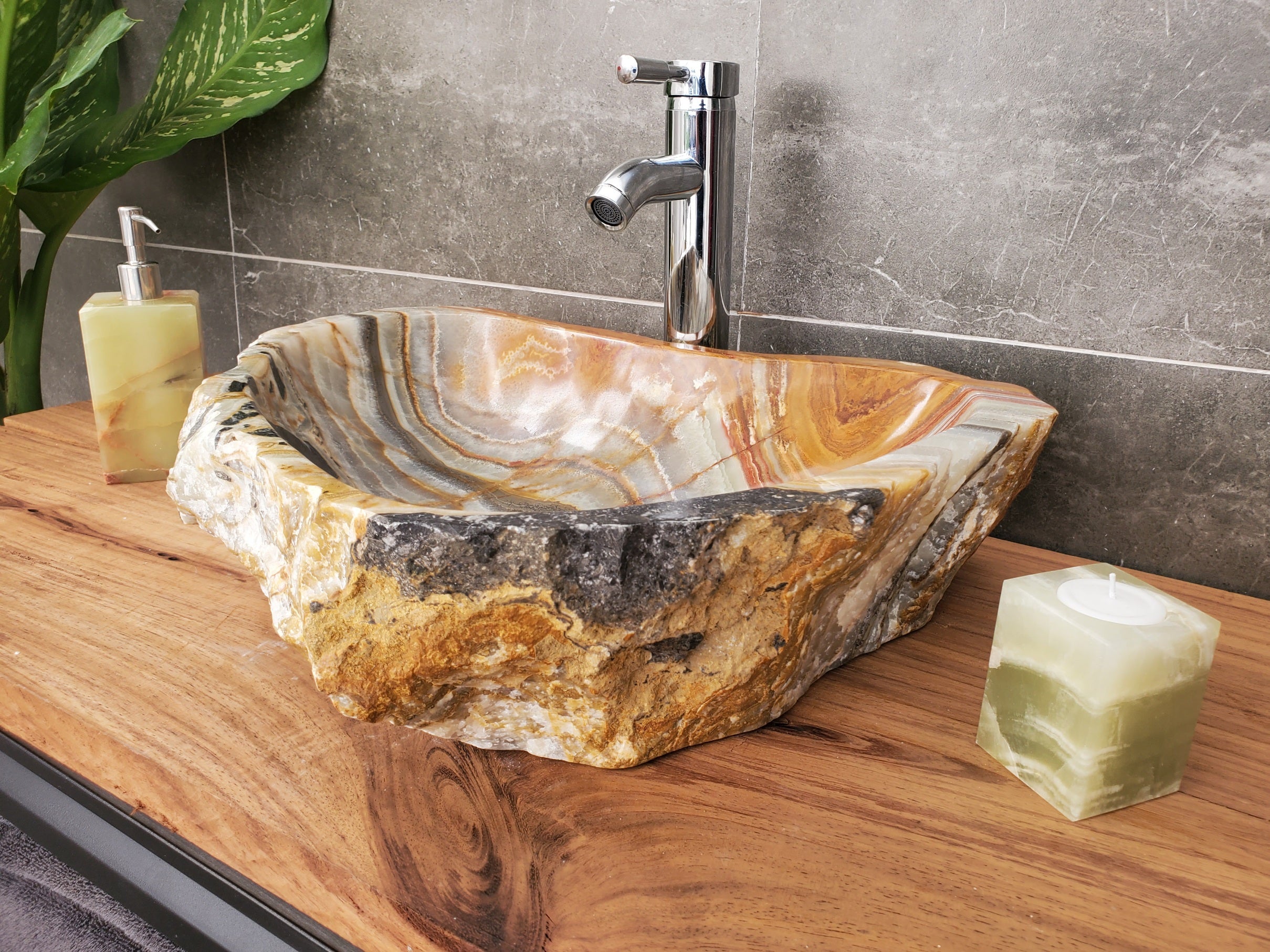 S31_19 Onyx Stone Vessel Bathroom Sink