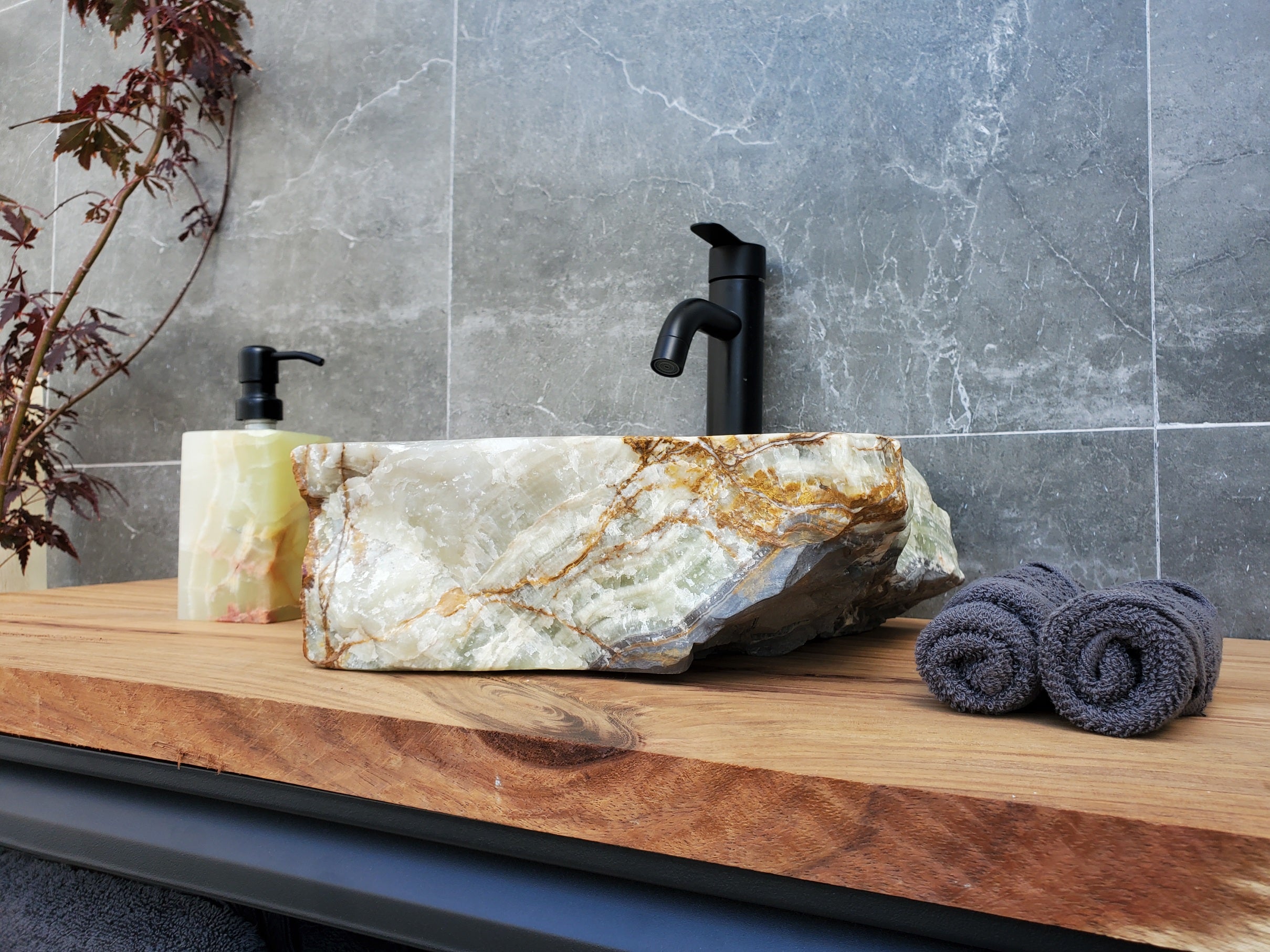 S30_19 Onyx Stone Vessel Bathroom Sink - 14 x 14 inch