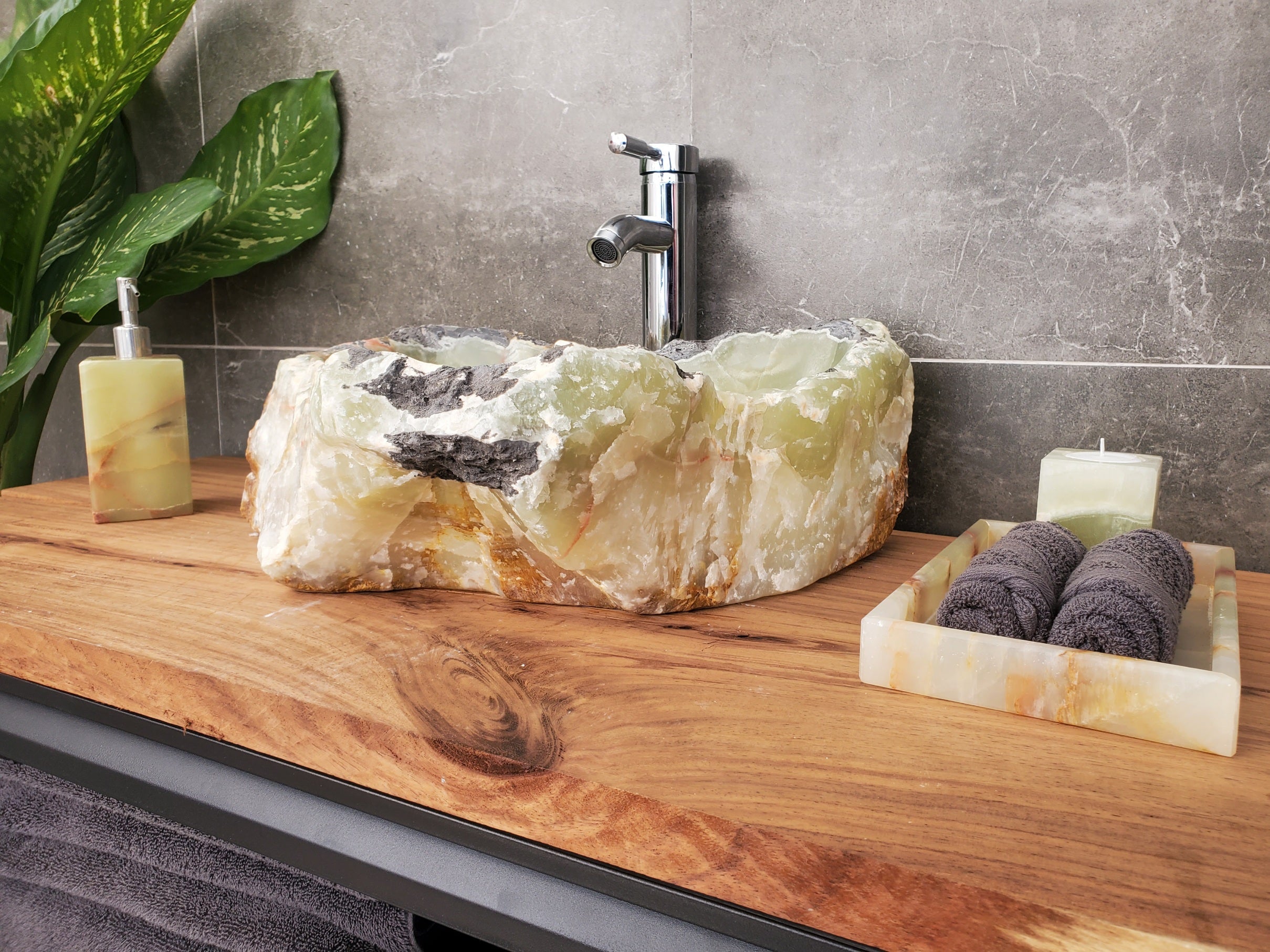 S31_17 Onyx Stone Vessel Bathroom Sink - 17.5 x 14 inch