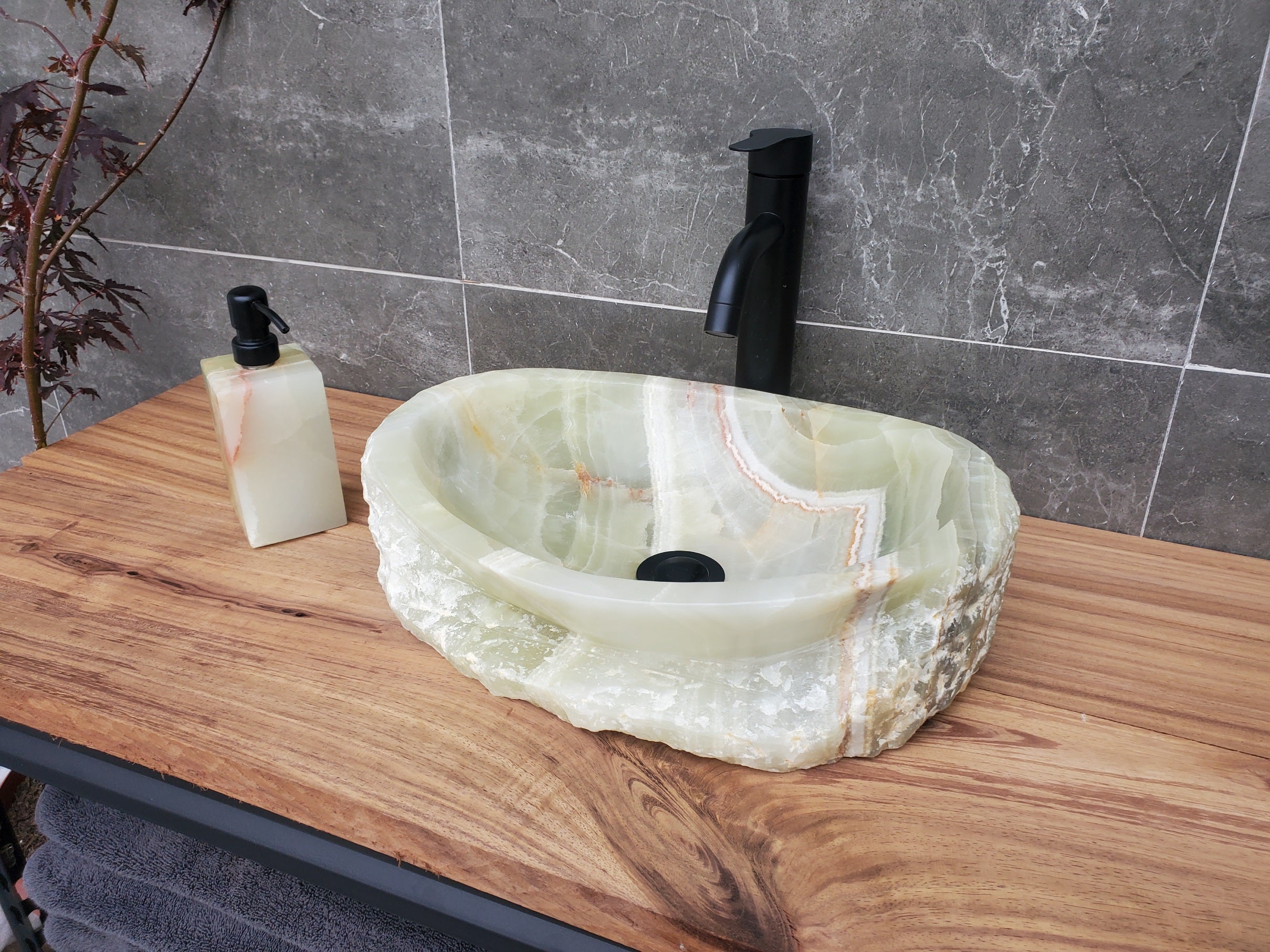 S30_04 Onyx Stone Vessel Bathroom Sink