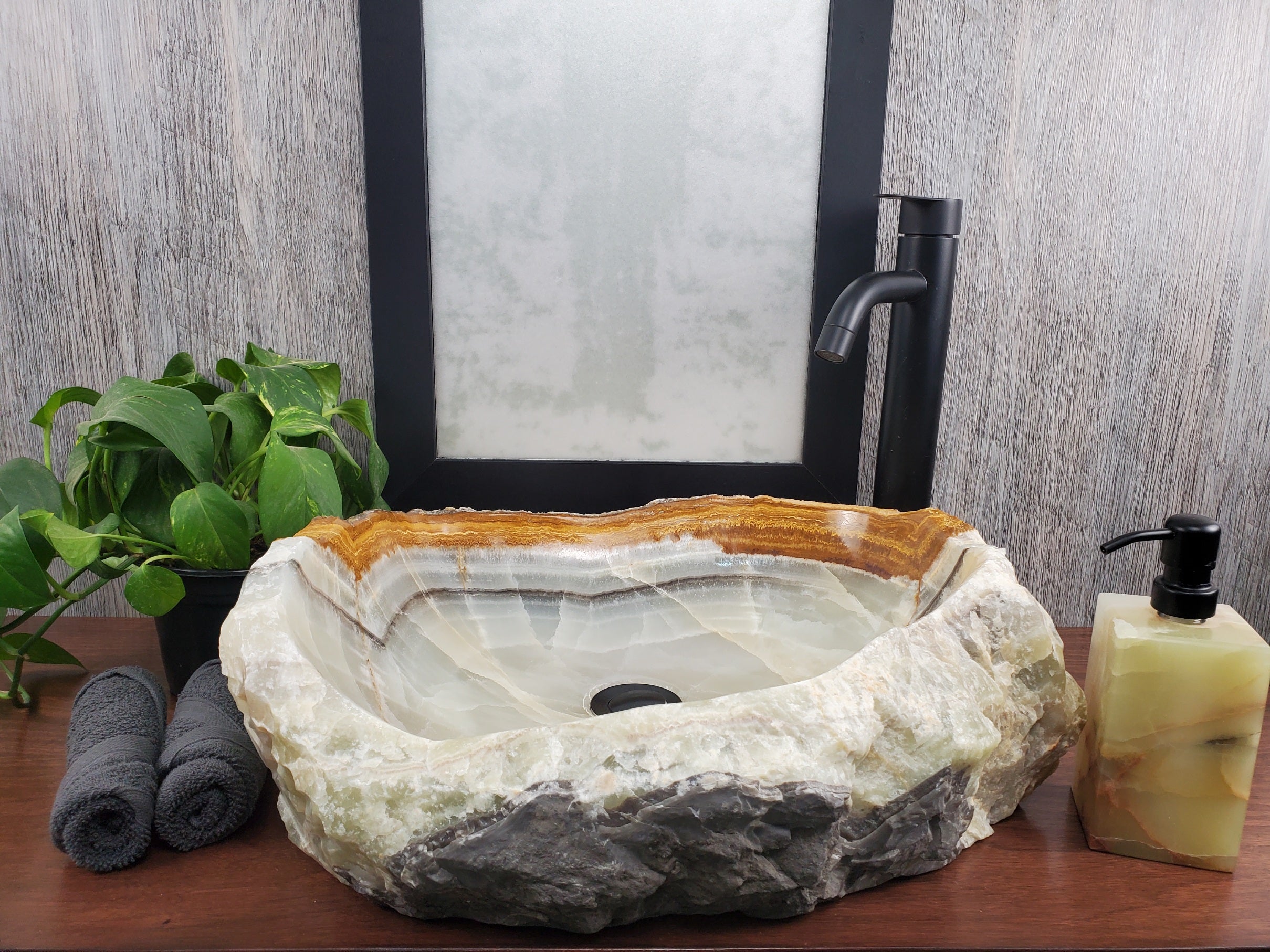S24_17 Green Onyx Stone Vessel Bathroom Sink