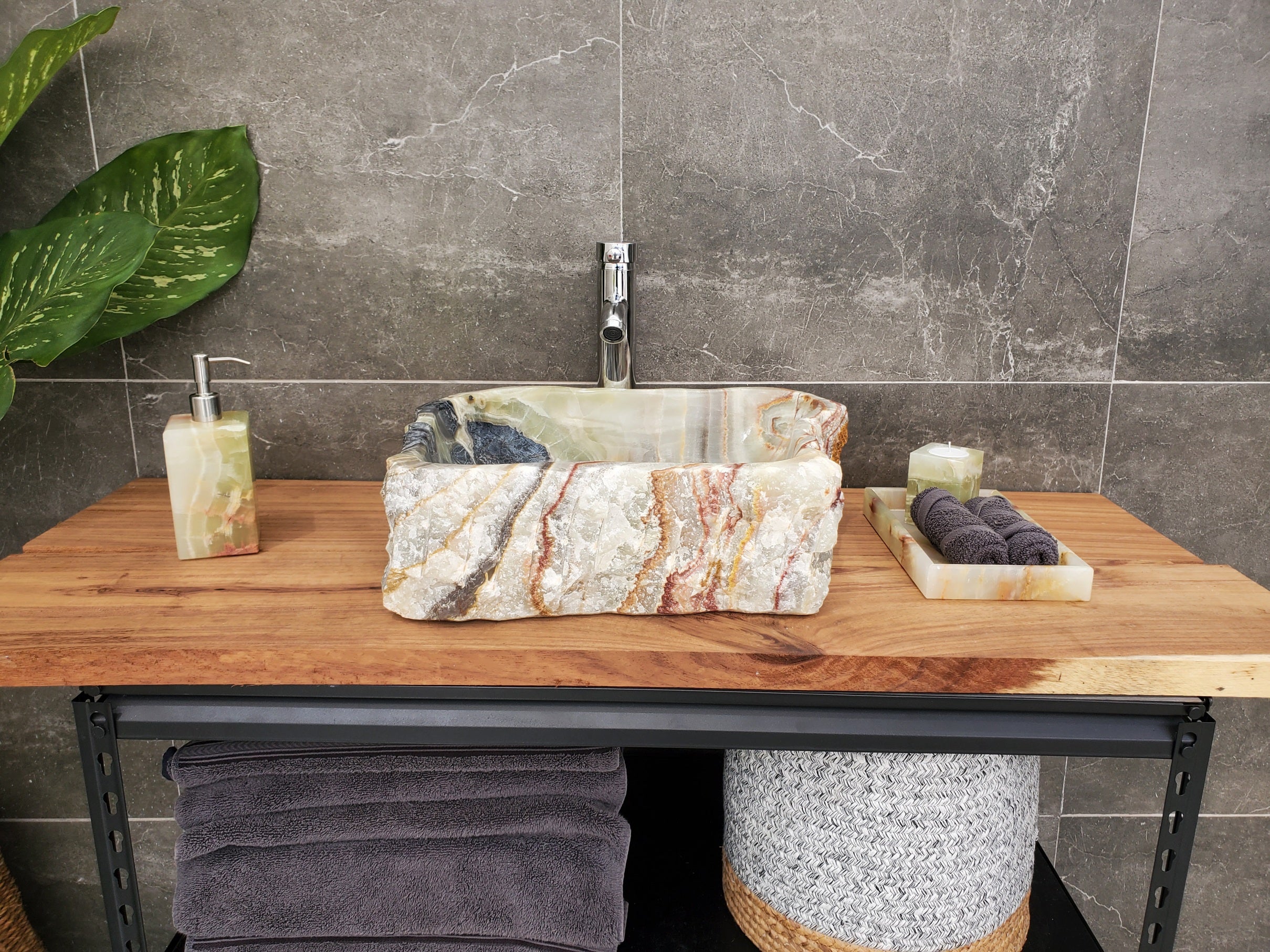 S31_13 Onyx Stone Vessel Bathroom Sink - 17.5 x 14.5 inch