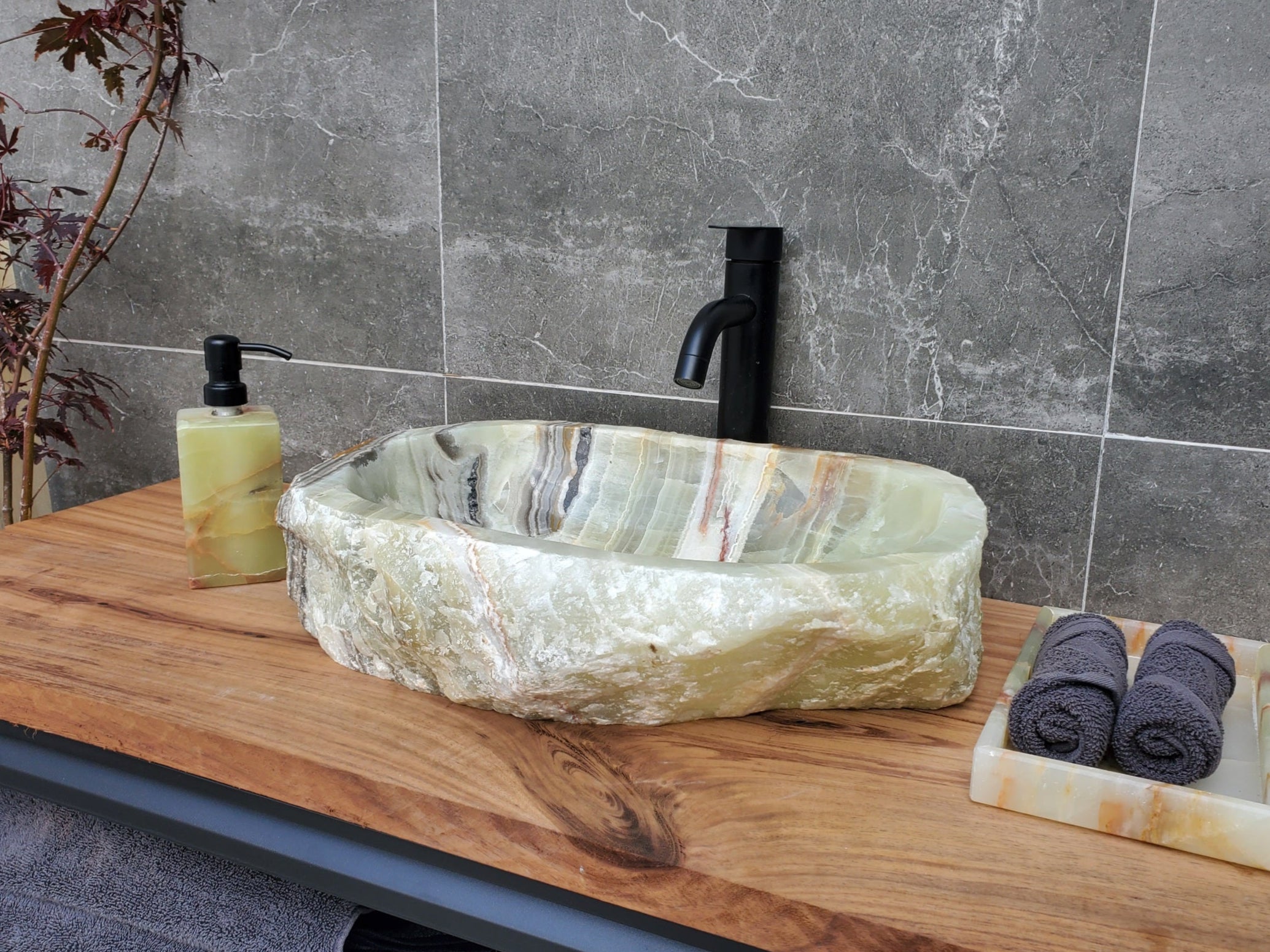 S29_20 Onyx Stone Vessel Bathroom Sink