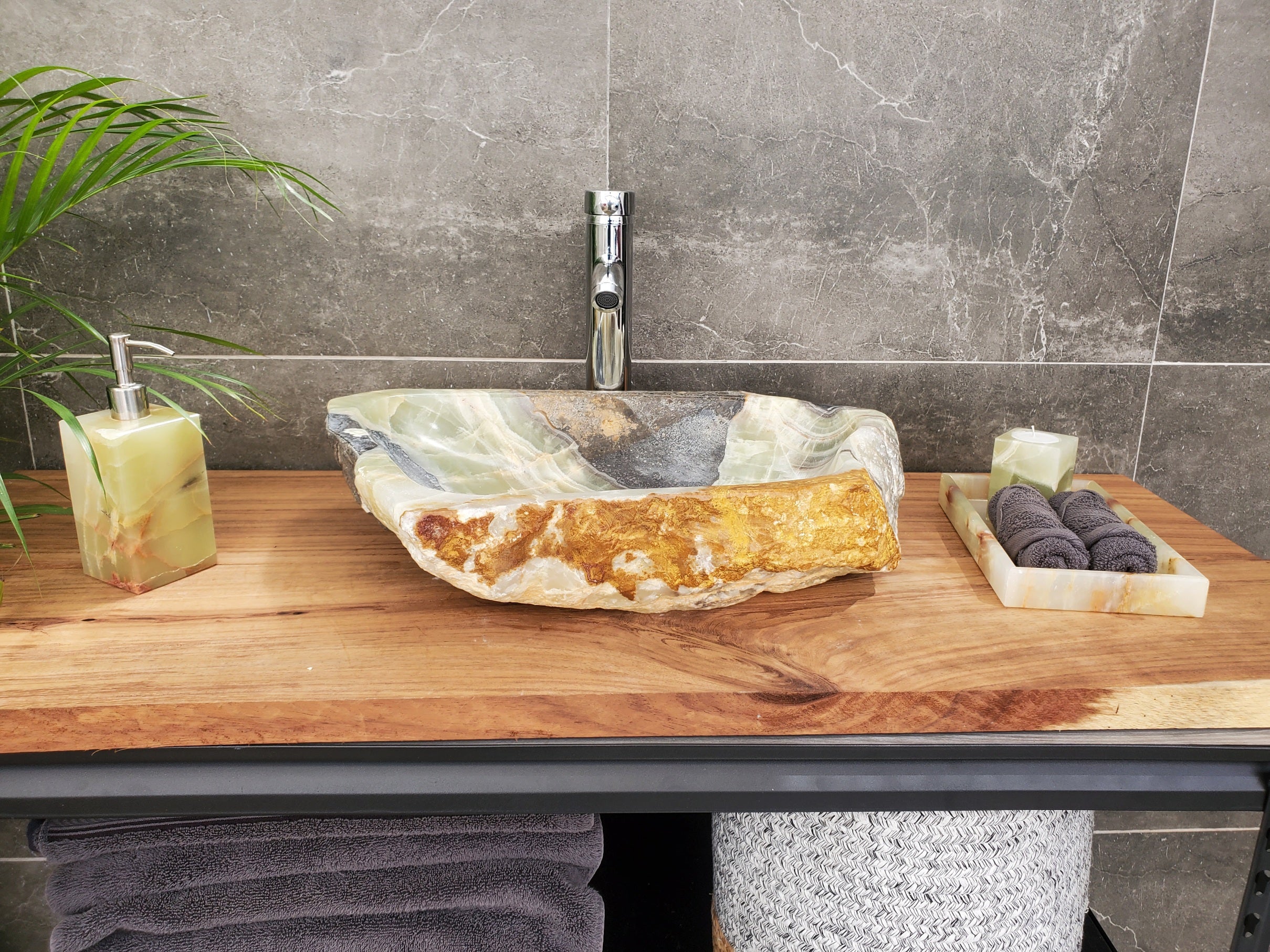 S31_22 Onyx Stone Vessel Bathroom Sink