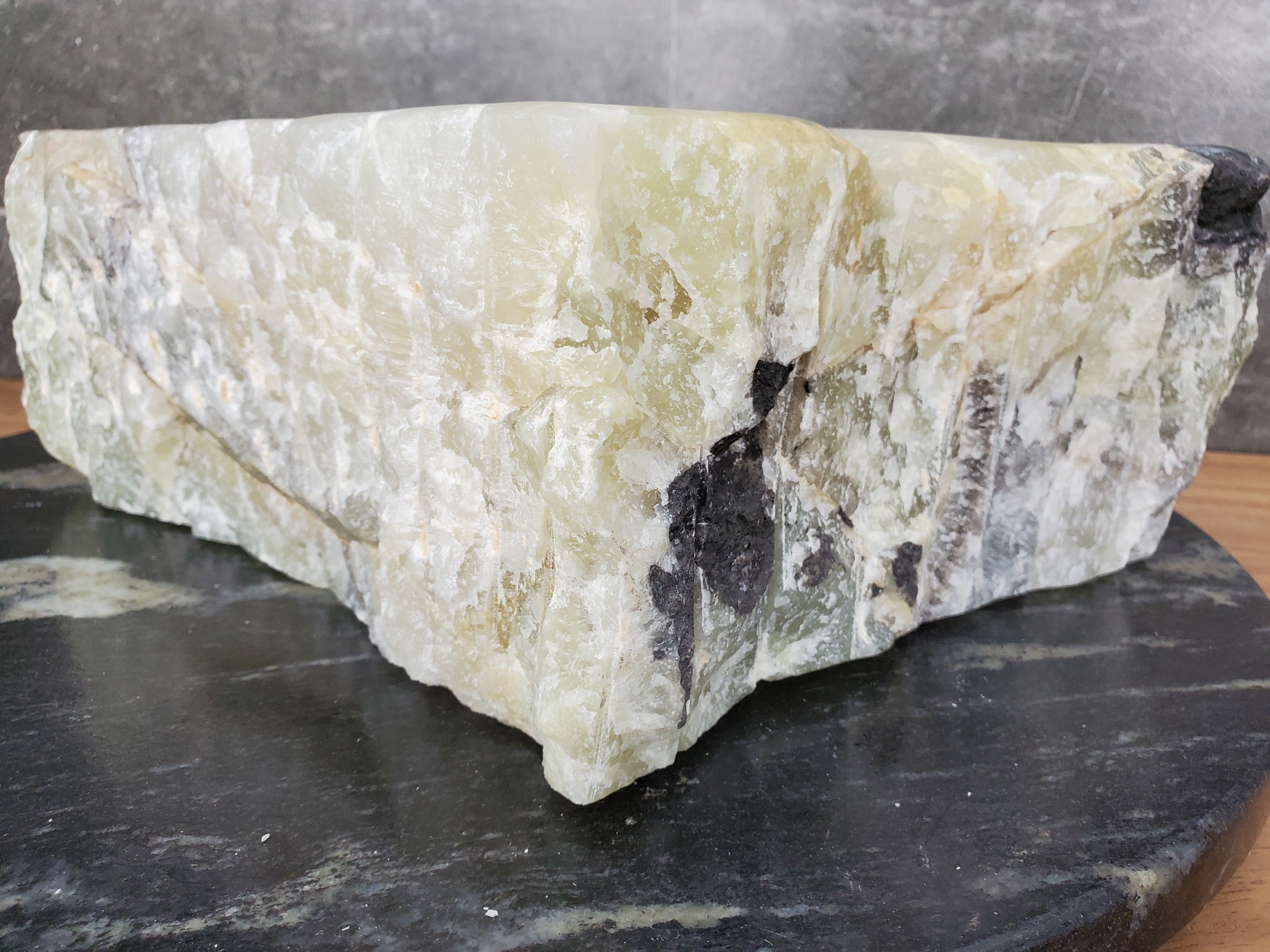 S31_25 Onyx Stone Vessel Bathroom Sink