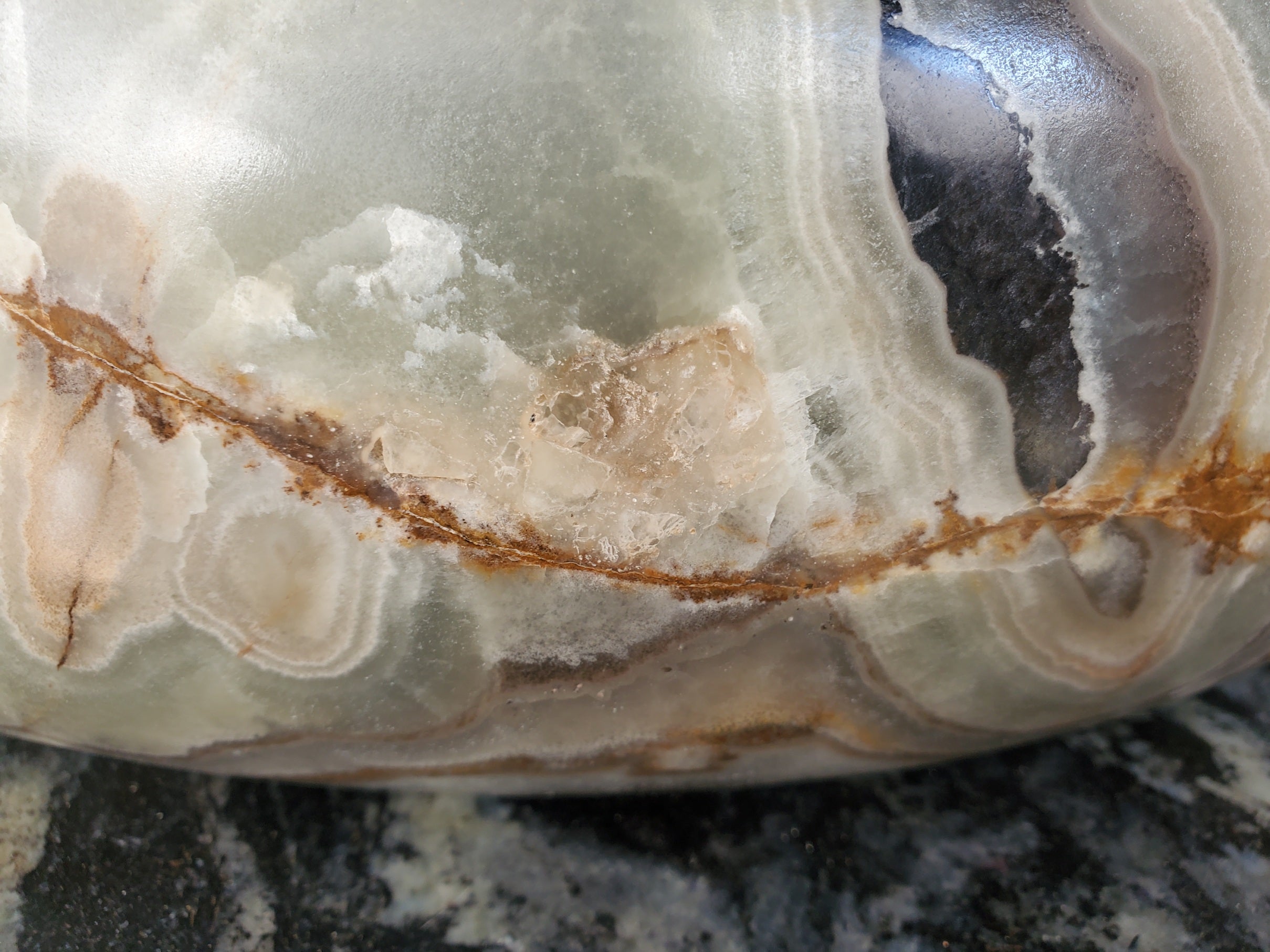 S31_16 Onyx Stone Vessel Bathroom Sink - Round