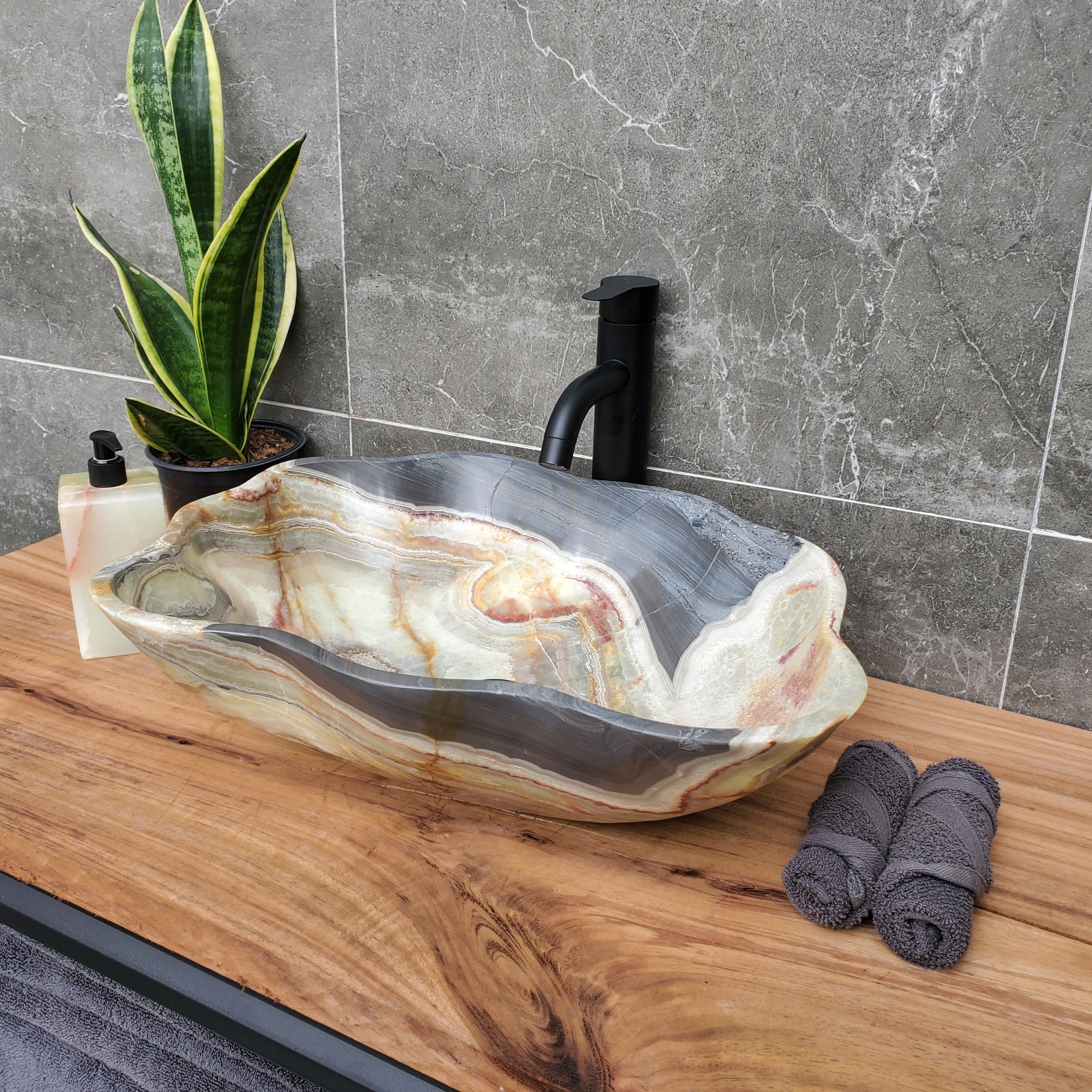 S31_01 Onyx Stone Vessel Bathroom Sink