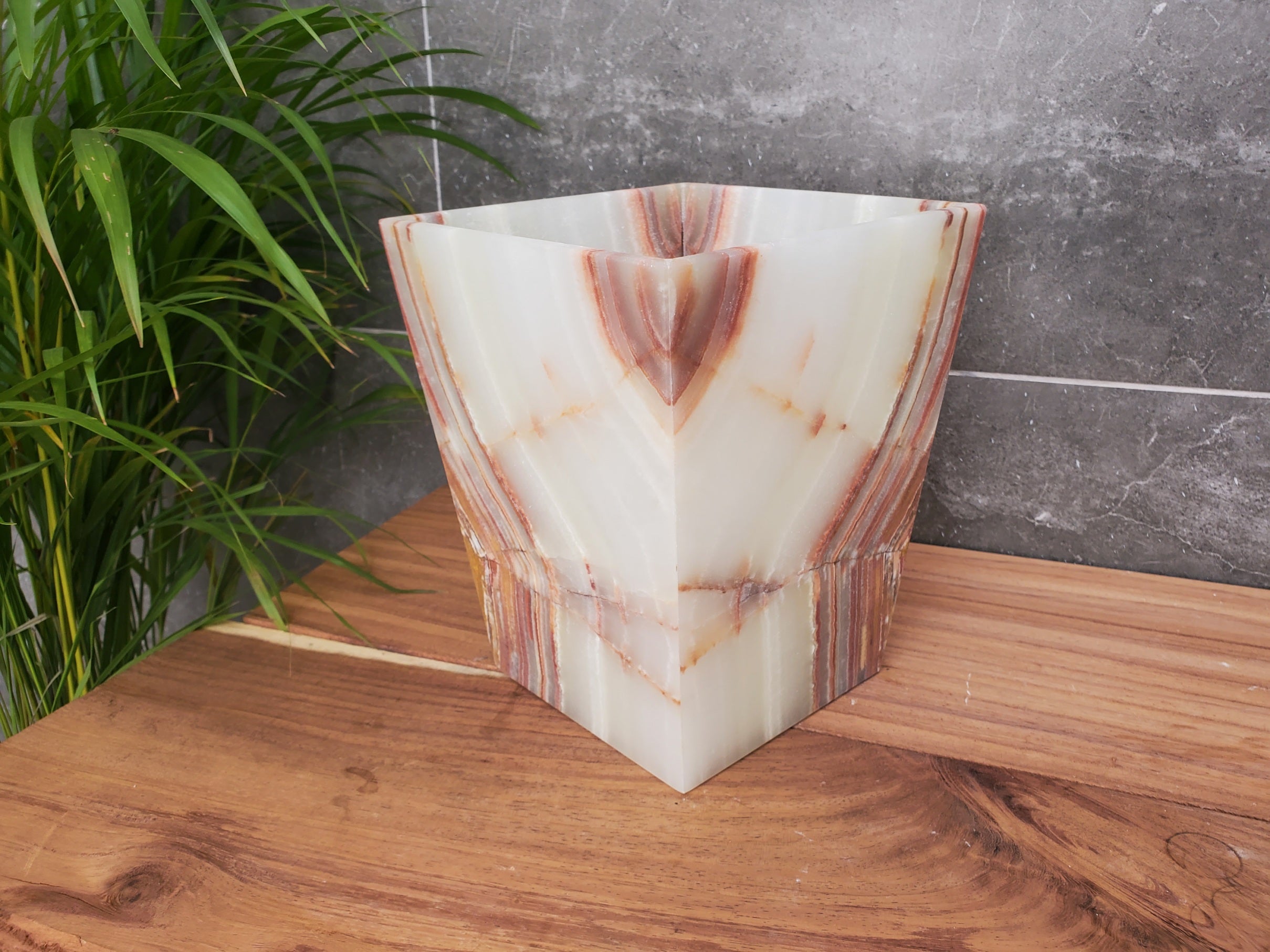 WB_16SQ Onyx Stone Waste Basket