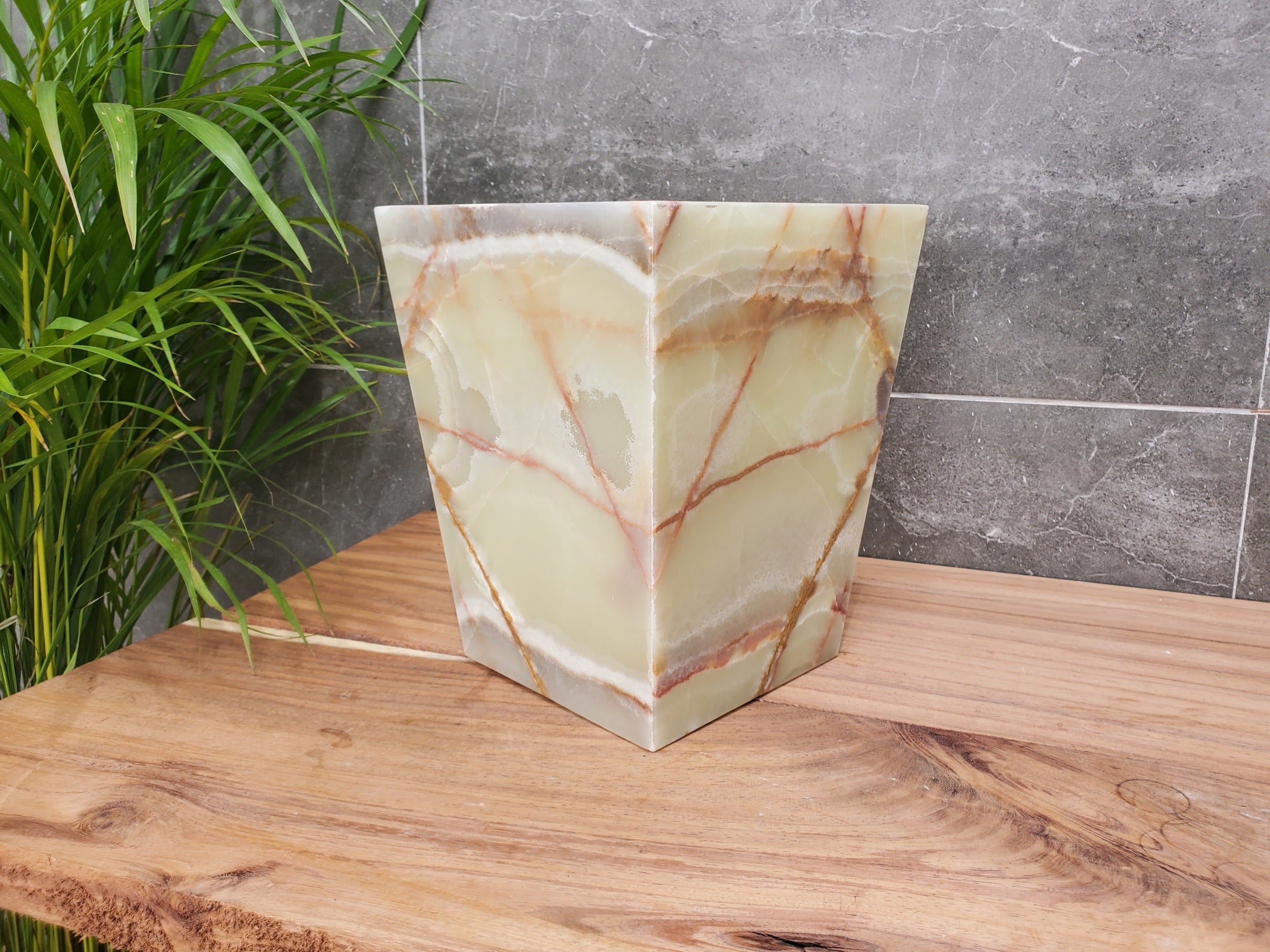 WB_15SQ Onyx Stone Waste Basket