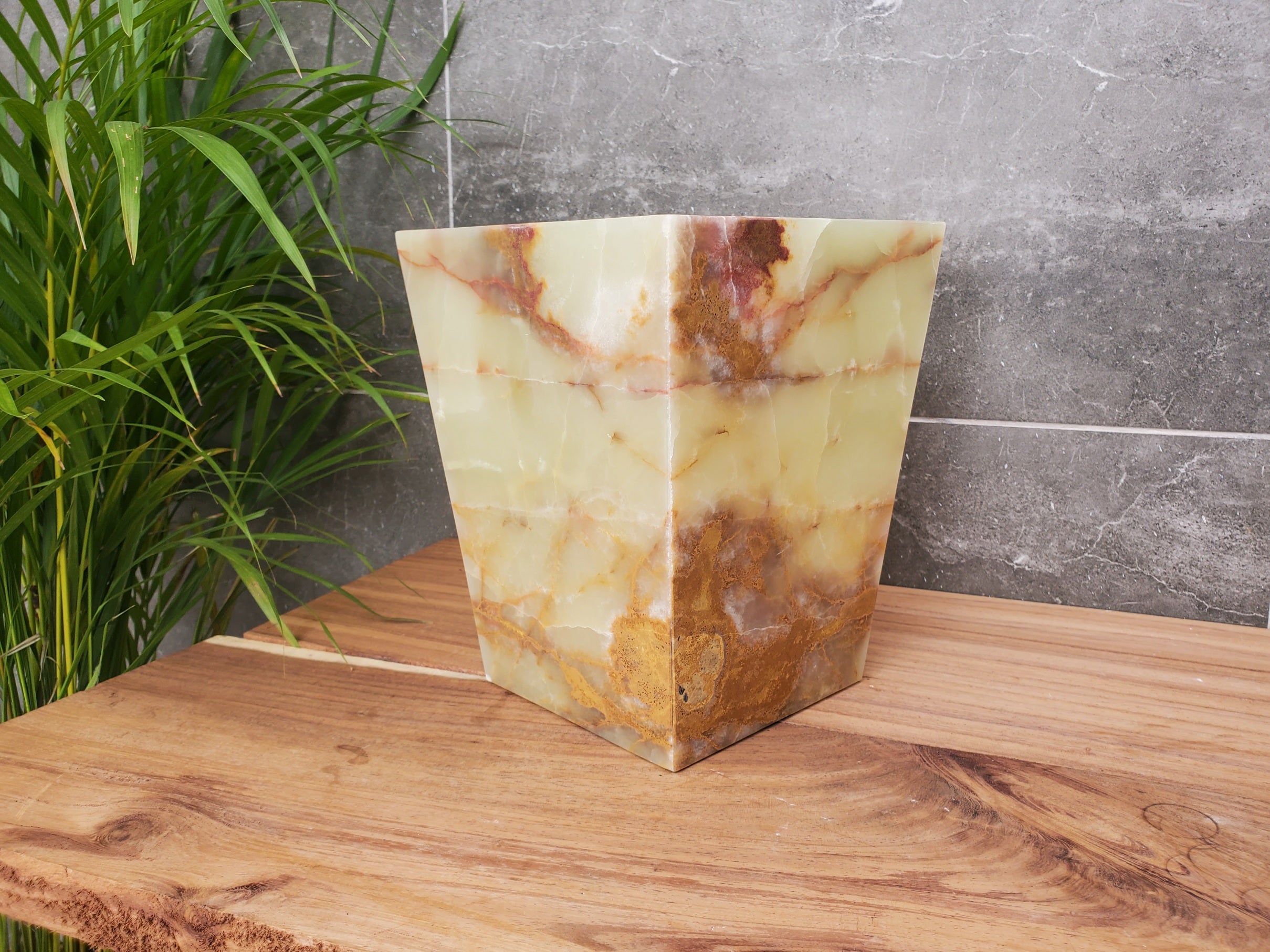 WB_15SQ Onyx Stone Waste Basket