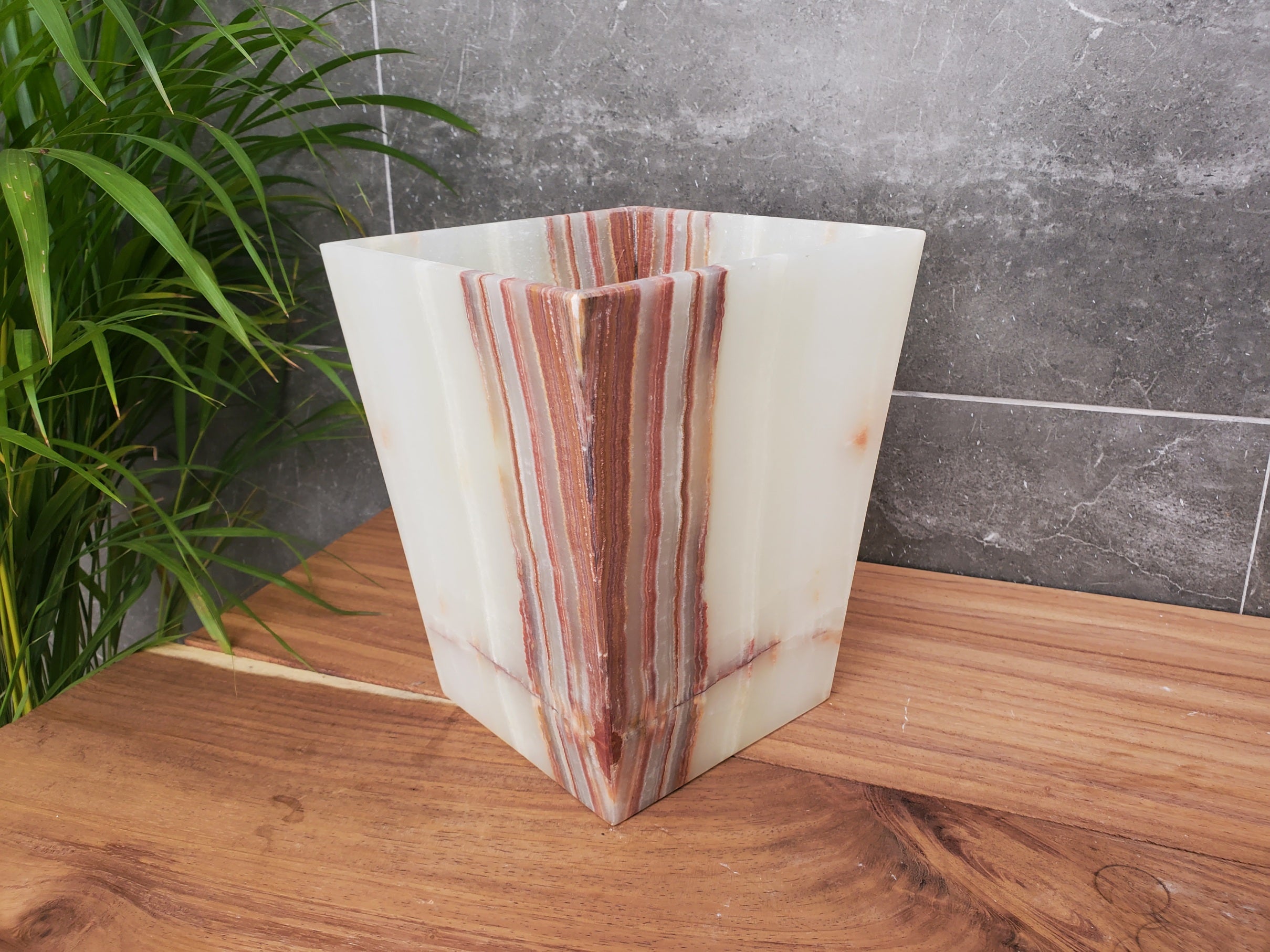 WB_16SQ Onyx Stone Waste Basket