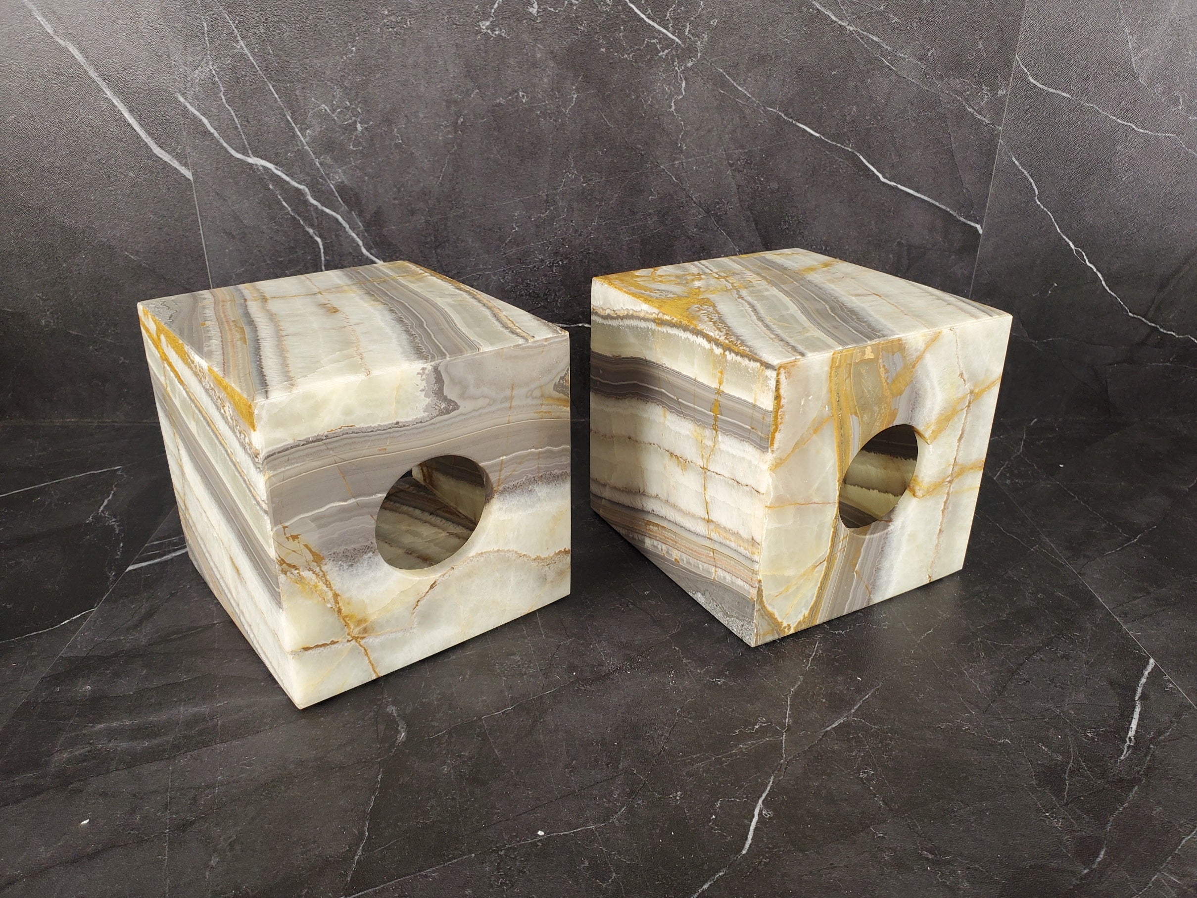 TCSQ_51 Green Onyx Tissue Box Cover (Cube)