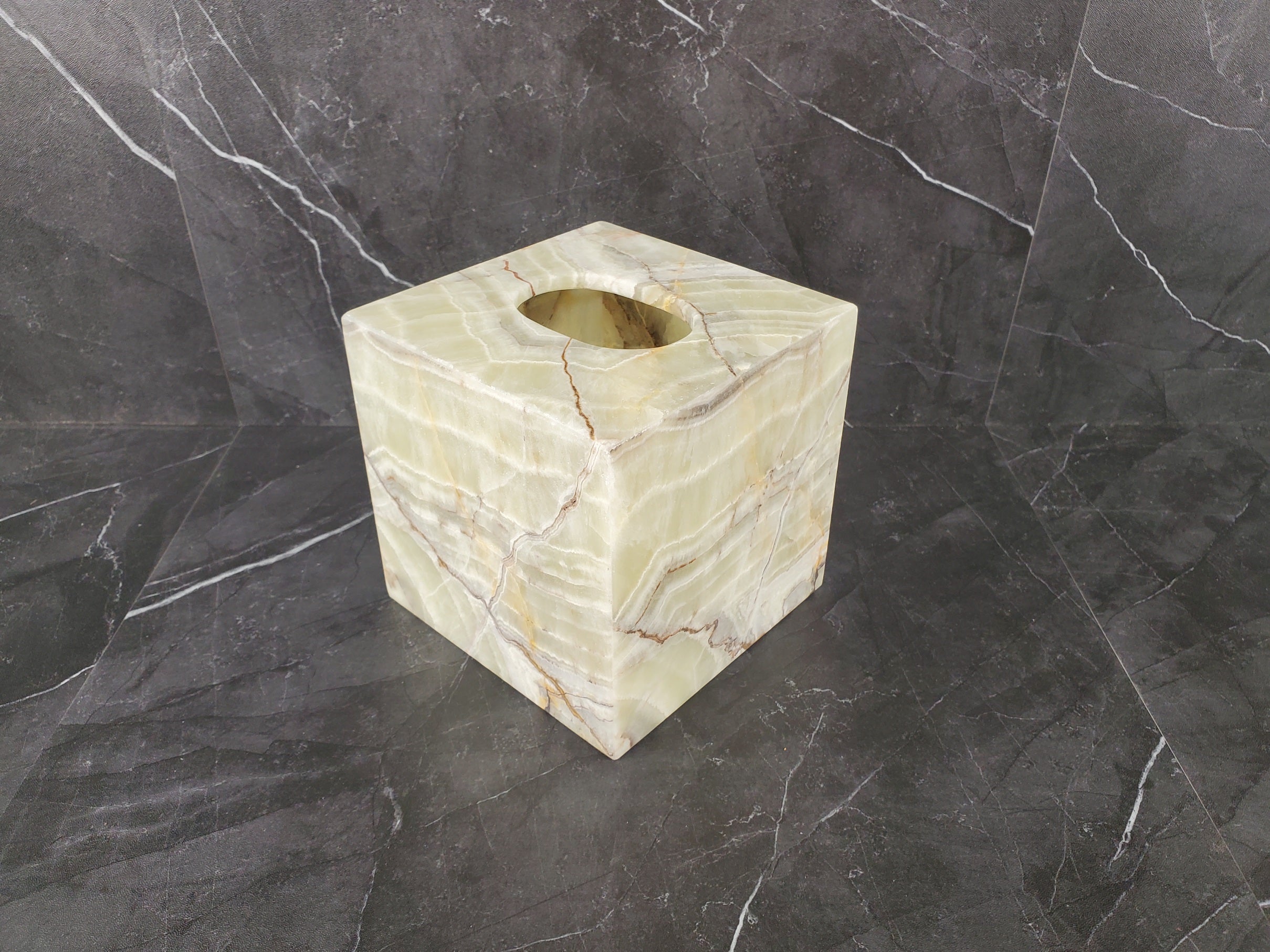 TCSQ_49 Green Onyx Tissue Box Cover (Cube)
