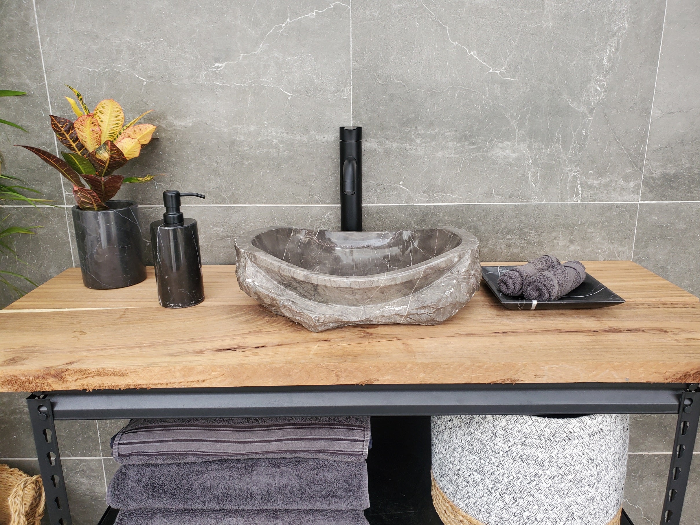 S31_40 Oval Carved Marble Vessel Sink - 16 x 12 inch
