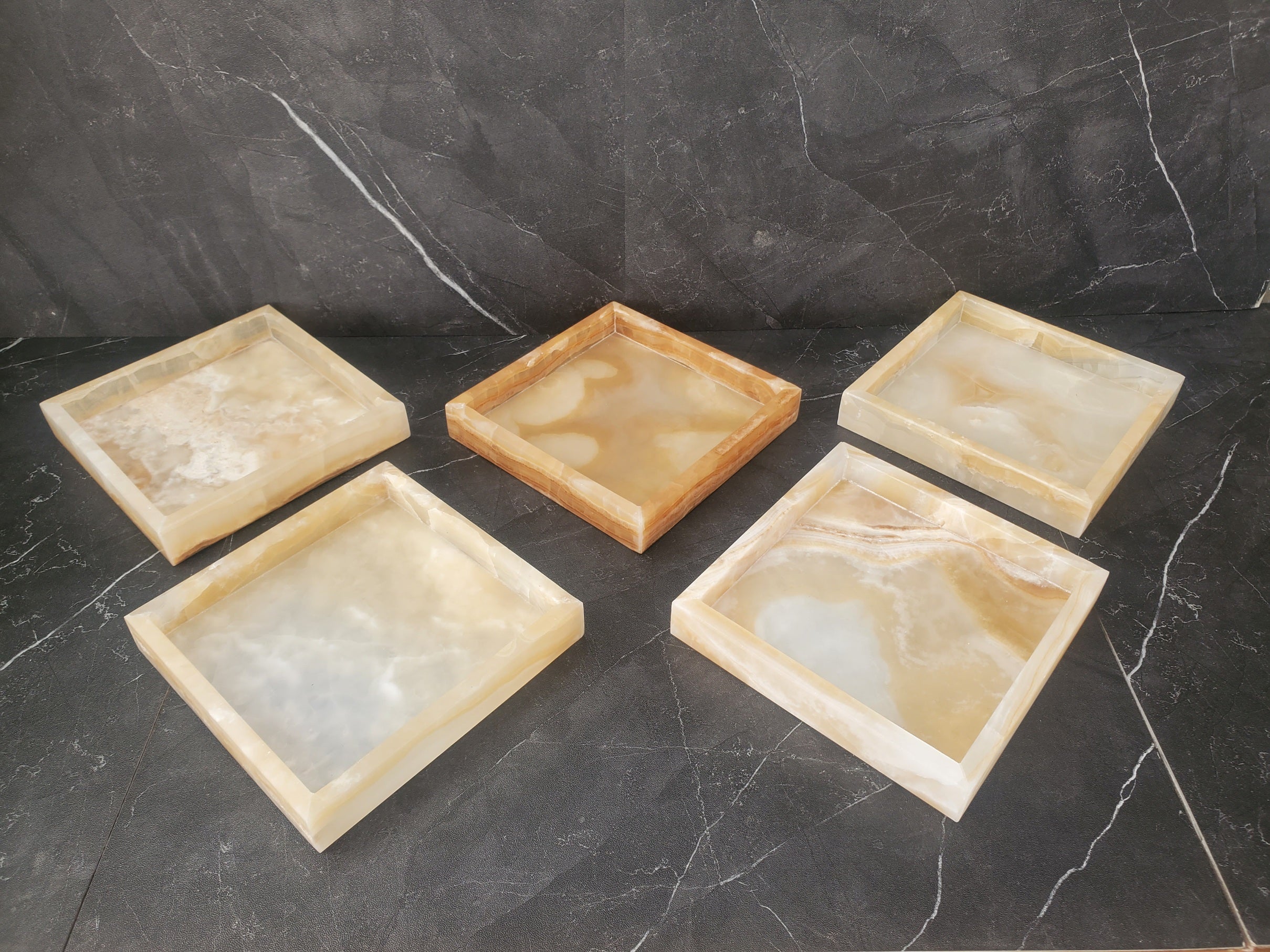 TRAY14 Ivory Transparent Onyx Stone Tray