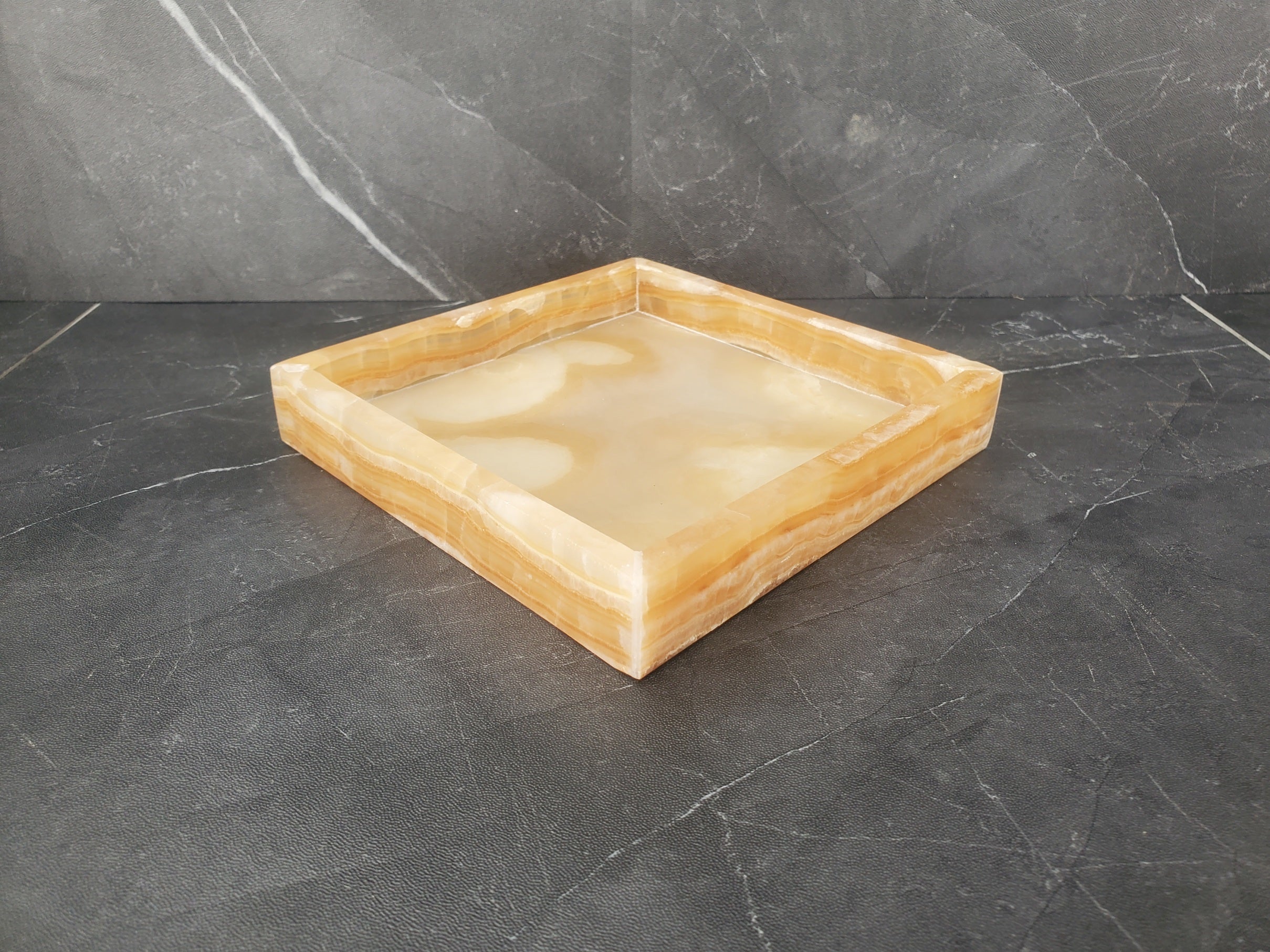 TRAY14 Ivory Transparent Onyx Stone Tray