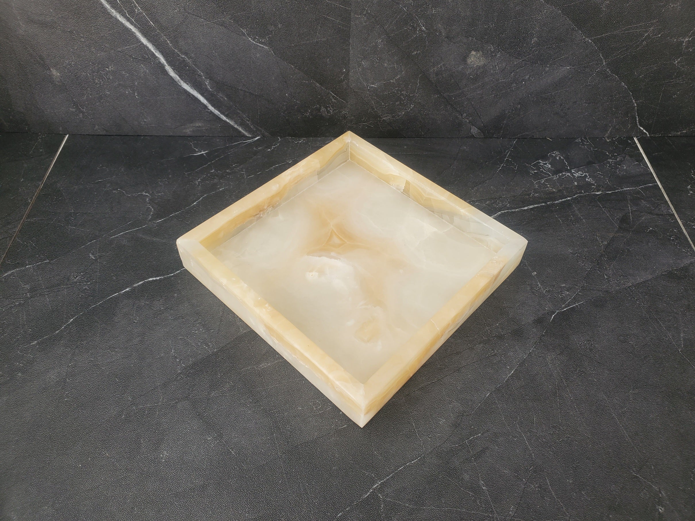 TRAY14 Ivory Transparent Onyx Stone Tray
